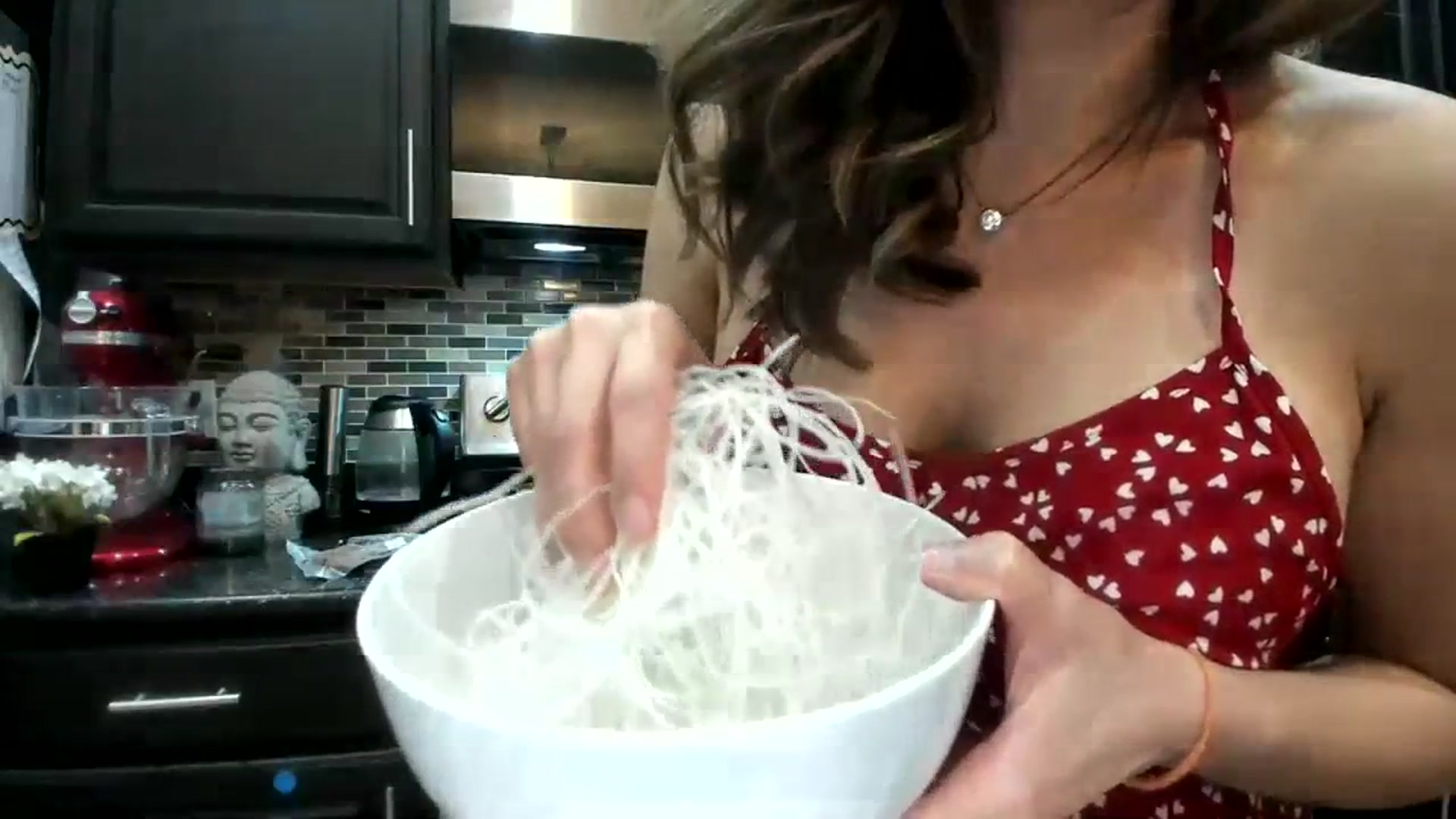 Gallery image thumbnail from Downloads's myfreecams stream on, 03/27/2024, 09:05 image 7 of 20