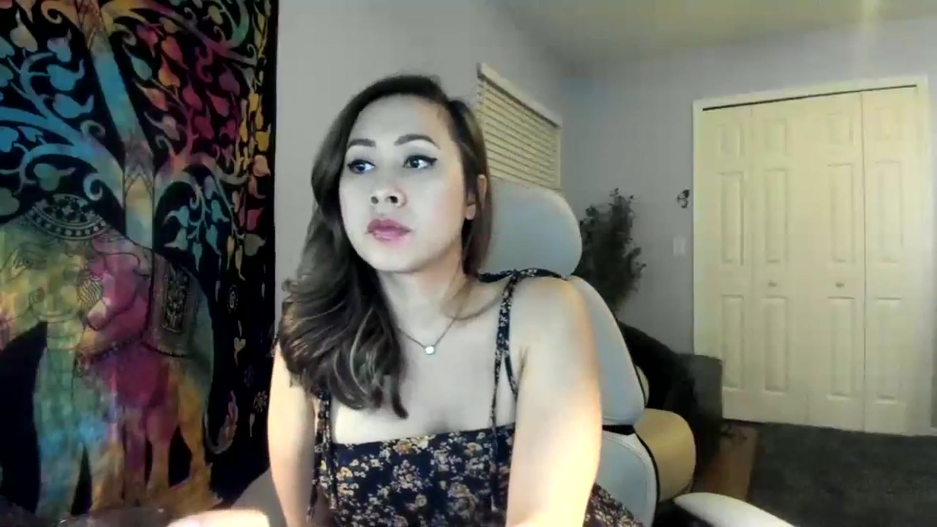 Gallery image thumbnail from Downloads's myfreecams stream on, 03/28/2024, 07:01 image 10 of 20