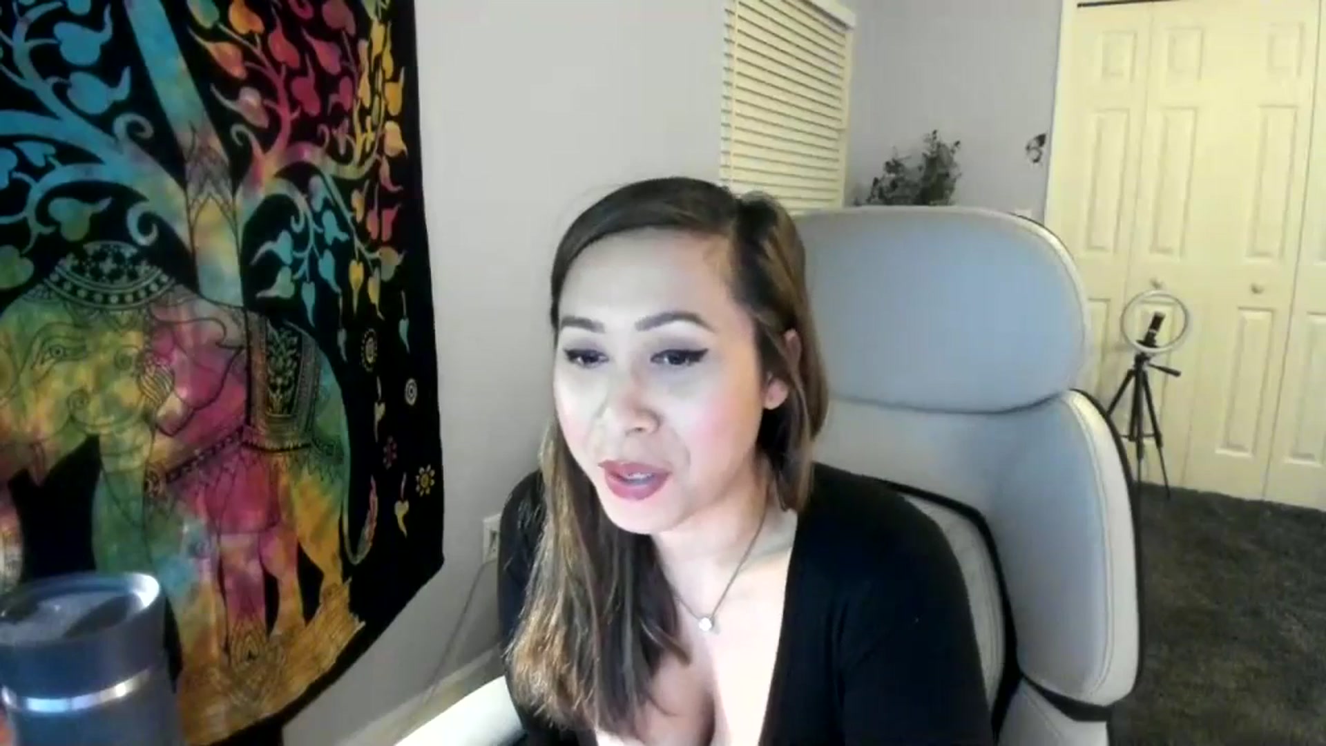 Gallery image thumbnail from Downloads's myfreecams stream on, 04/04/2024, 06:35 image 15 of 20