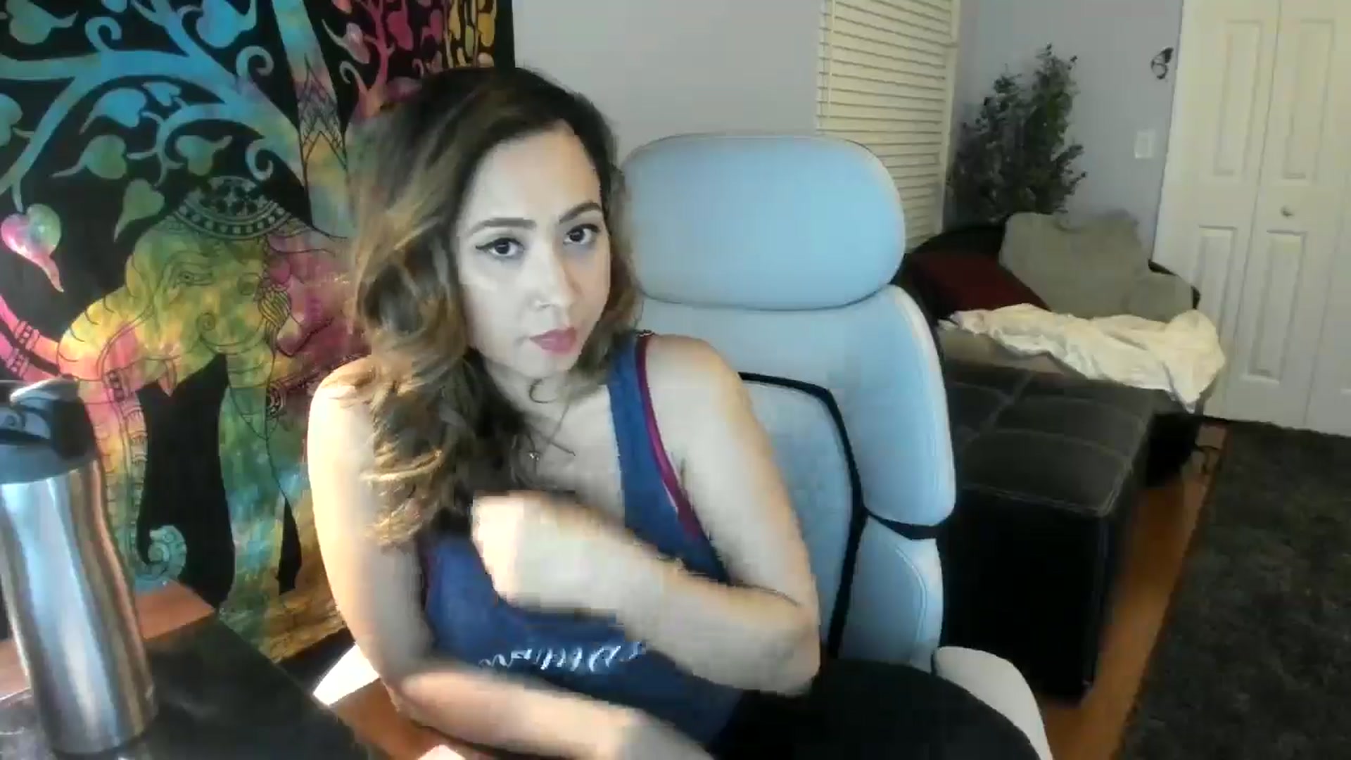 Gallery image thumbnail from Downloads's myfreecams stream on, 05/16/2024, 07:05 image 10 of 20