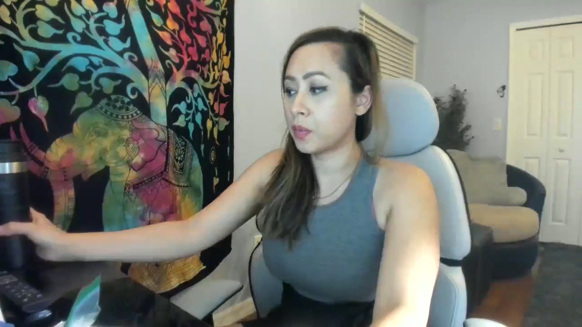 Gallery image thumbnail from Downloads's myfreecams stream on, 06/07/2024, 07:36 image 15 of 20