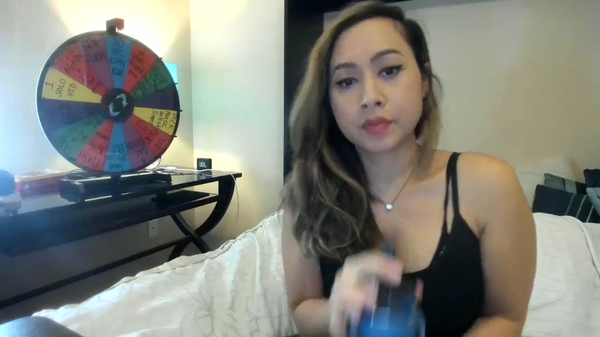 Gallery image thumbnail from Downloads's myfreecams stream on, 06/13/2024, 06:47 image 4 of 20
