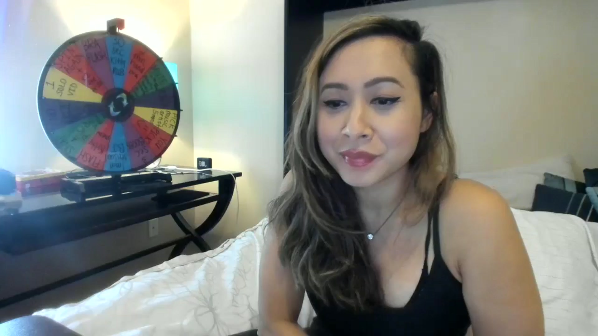 Gallery image thumbnail from Downloads's myfreecams stream on, 06/13/2024, 06:47 image 5 of 20