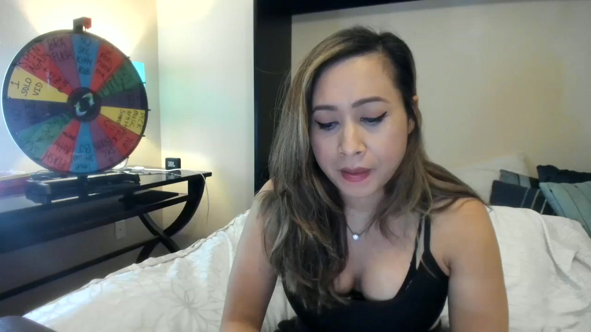 Gallery image thumbnail from Downloads's myfreecams stream on, 06/13/2024, 06:47 image 8 of 20