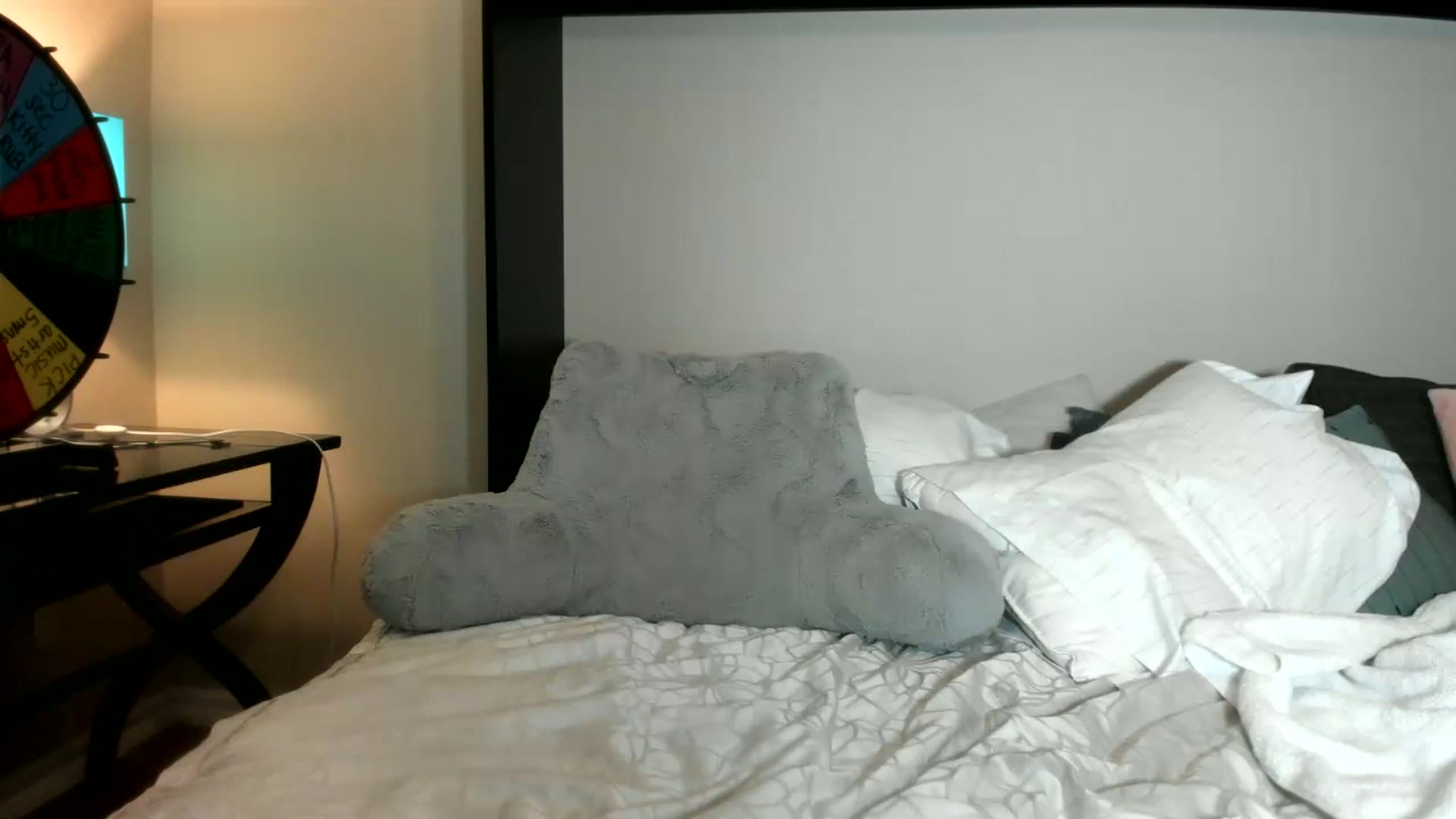 Gallery image thumbnail from Downloads's myfreecams stream on, 06/27/2024, 07:06 image 11 of 20