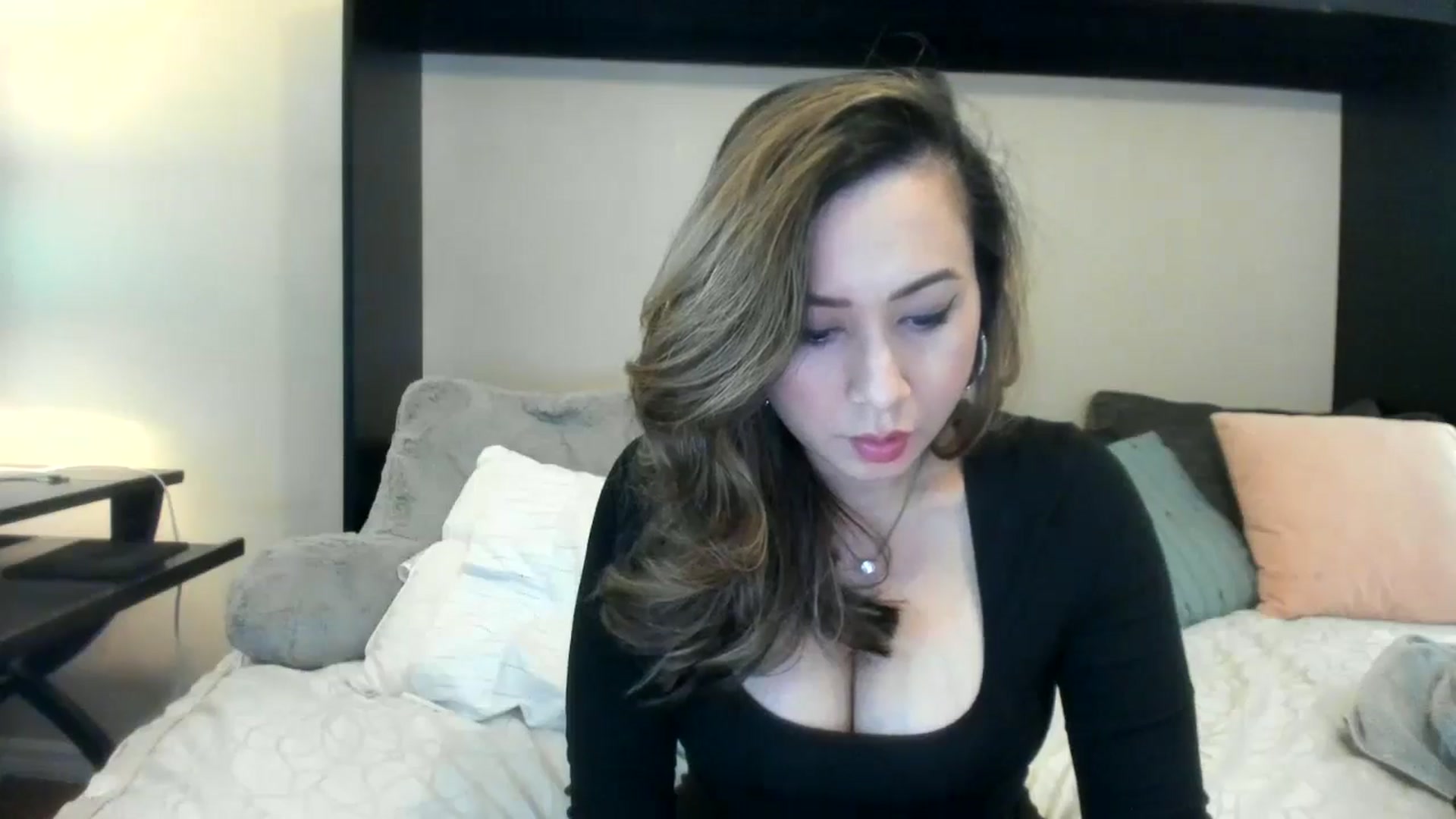 Gallery image thumbnail from Downloads's myfreecams stream on, 06/28/2024, 06:39 image 2 of 20