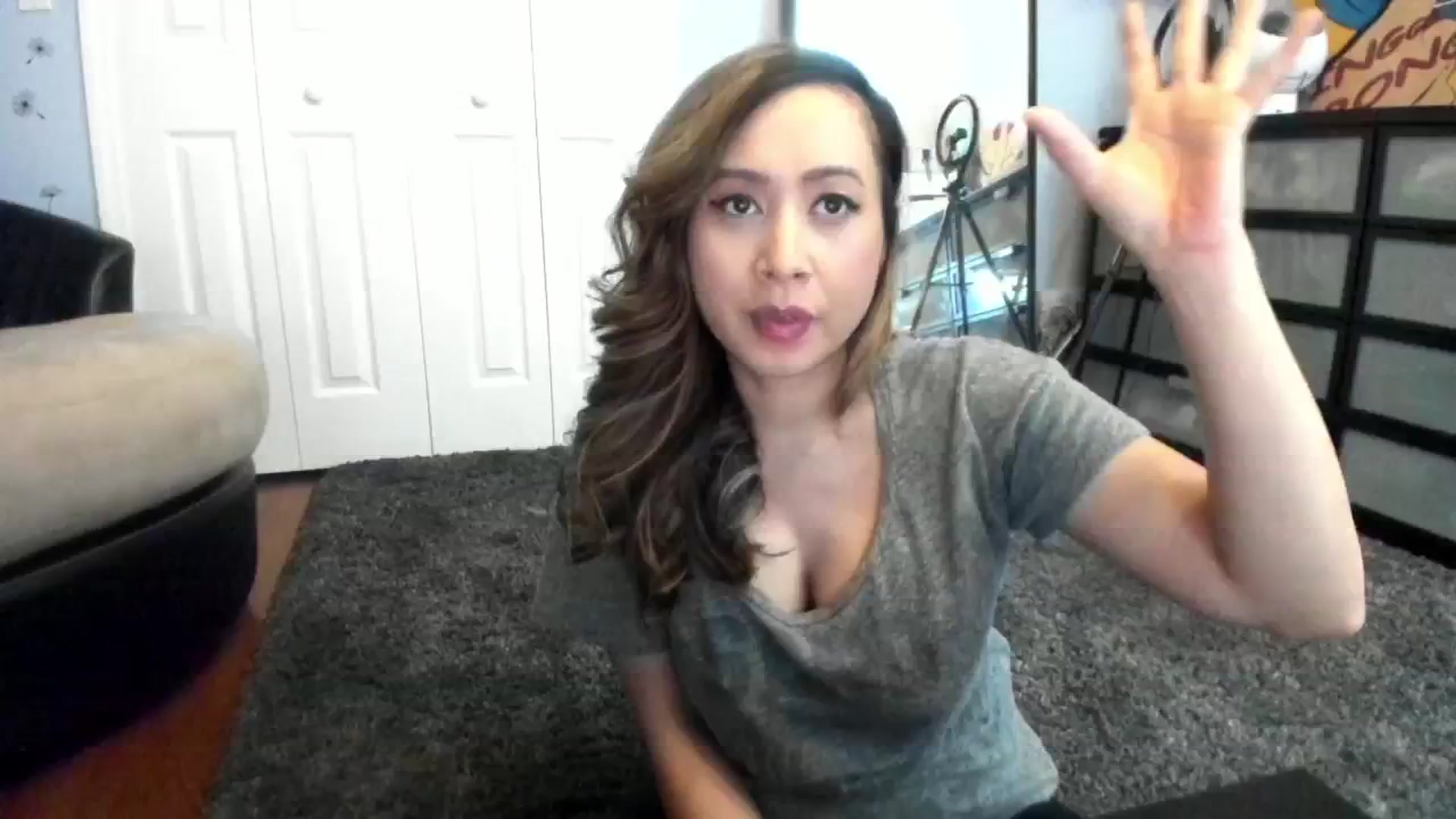 Gallery image thumbnail from Downloads's myfreecams stream on, 07/26/2024, 06:50 image 11 of 20
