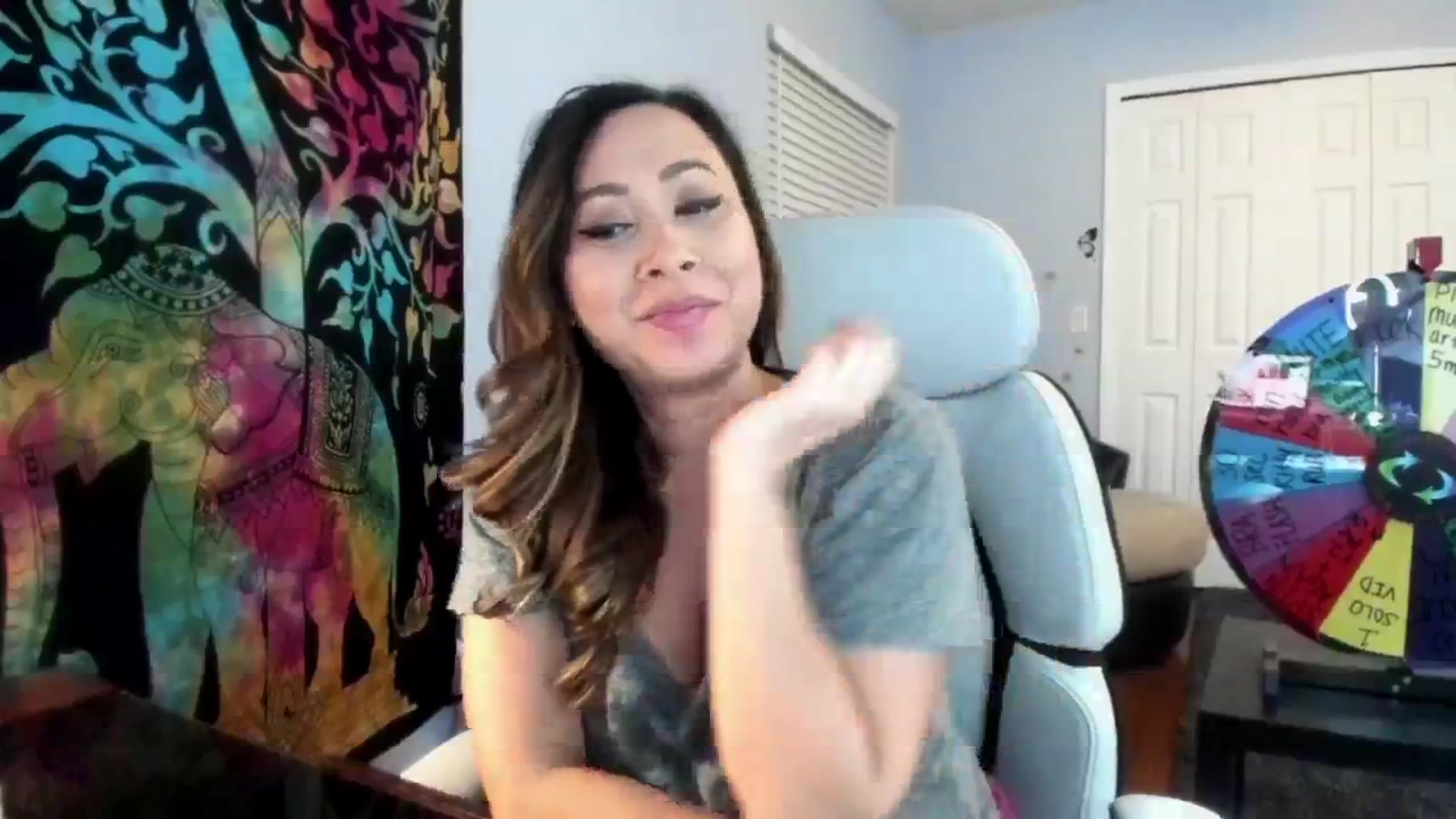 Gallery image thumbnail from Downloads's myfreecams stream on, 07/26/2024, 06:50 image 17 of 20
