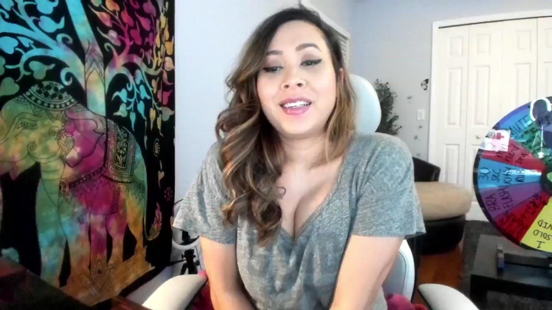Gallery image thumbnail from Downloads's myfreecams stream on, 07/26/2024, 06:50 image 12 of 20