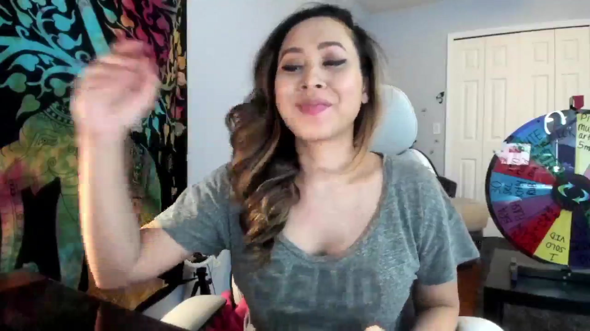 Gallery image thumbnail from Downloads's myfreecams stream on, 07/26/2024, 06:50 image 16 of 20