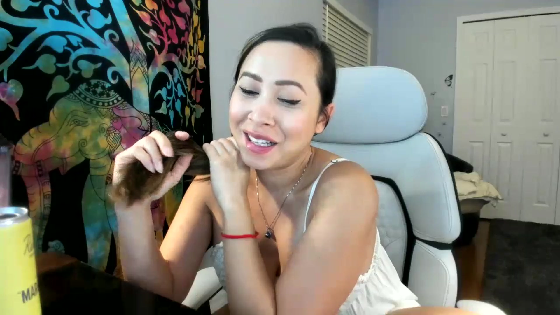 Gallery image thumbnail from Downloads's myfreecams stream on, 08/29/2024, 08:07 image 4 of 20
