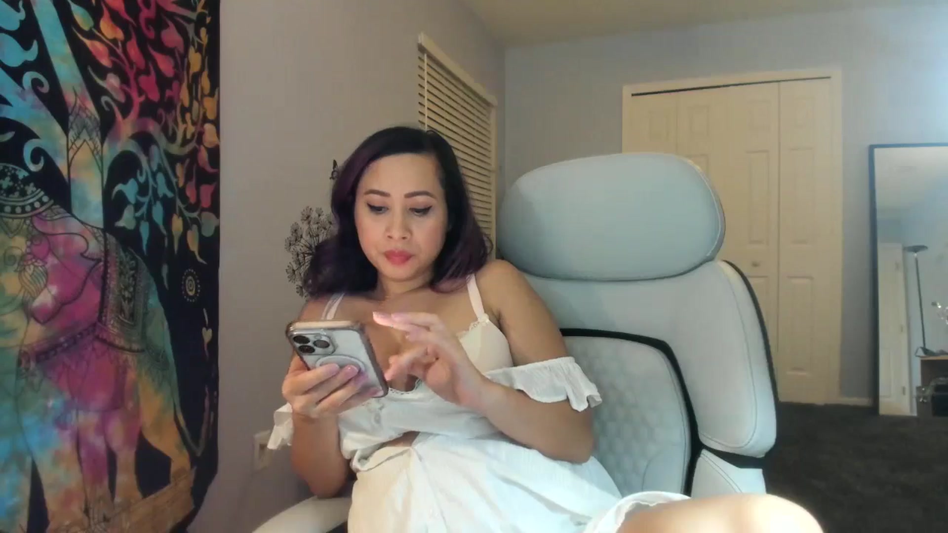 Gallery image thumbnail from Downloads's myfreecams stream on, 09/27/2024, 06:12 image 15 of 20