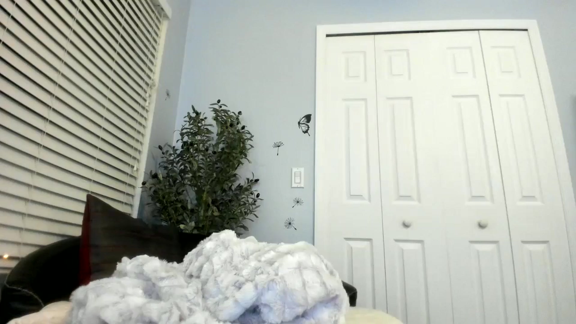 Gallery image thumbnail from Downloads's myfreecams stream on, 09/27/2024, 06:12 image 19 of 20