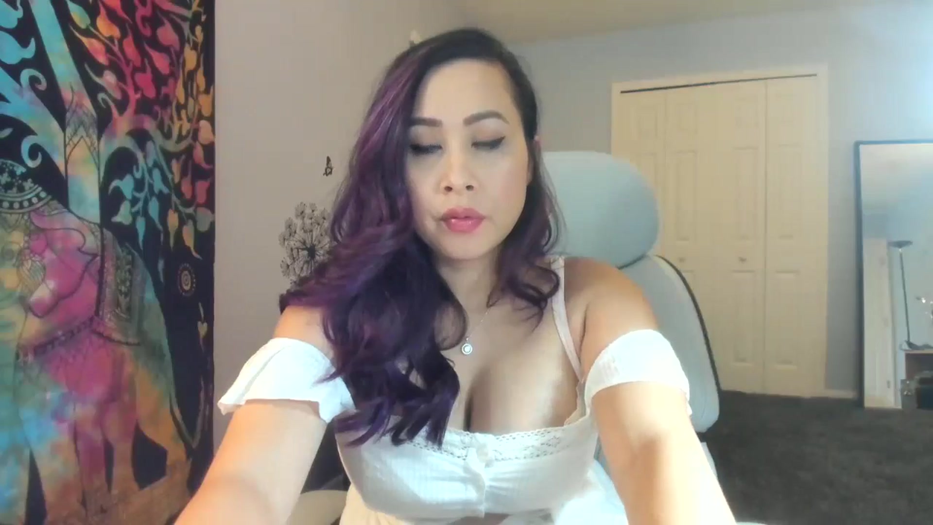 Gallery image thumbnail from Downloads's myfreecams stream on, 09/27/2024, 06:12 image 10 of 20