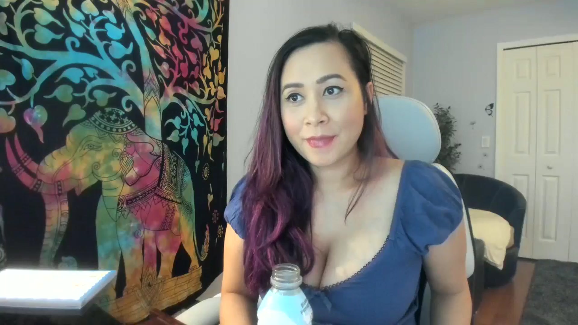 Gallery image thumbnail from Downloads's myfreecams stream on, 10/15/2024, 06:17 image 12 of 20