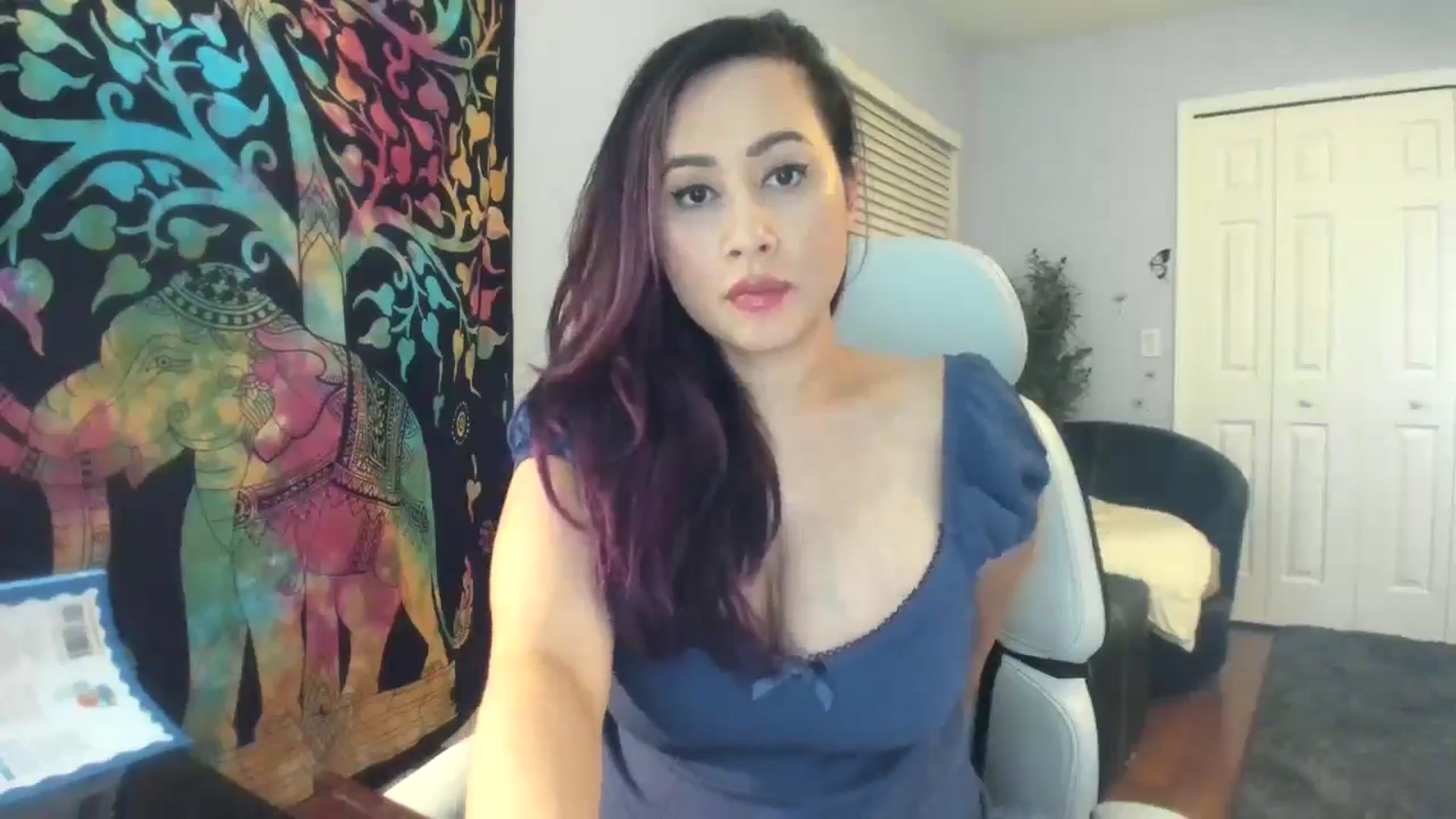 Gallery image thumbnail from Downloads's myfreecams stream on, 10/15/2024, 06:17 image 18 of 20
