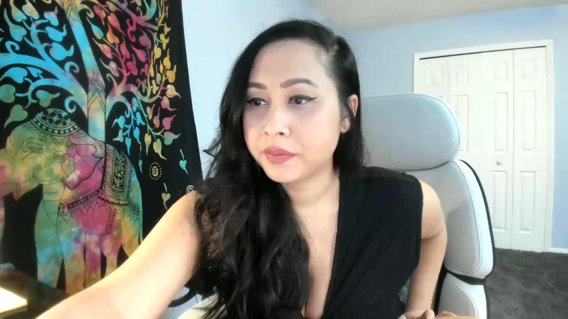 Gallery image thumbnail from Downloads's myfreecams stream on, 01/04/2025, 08:48 image 6 of 20