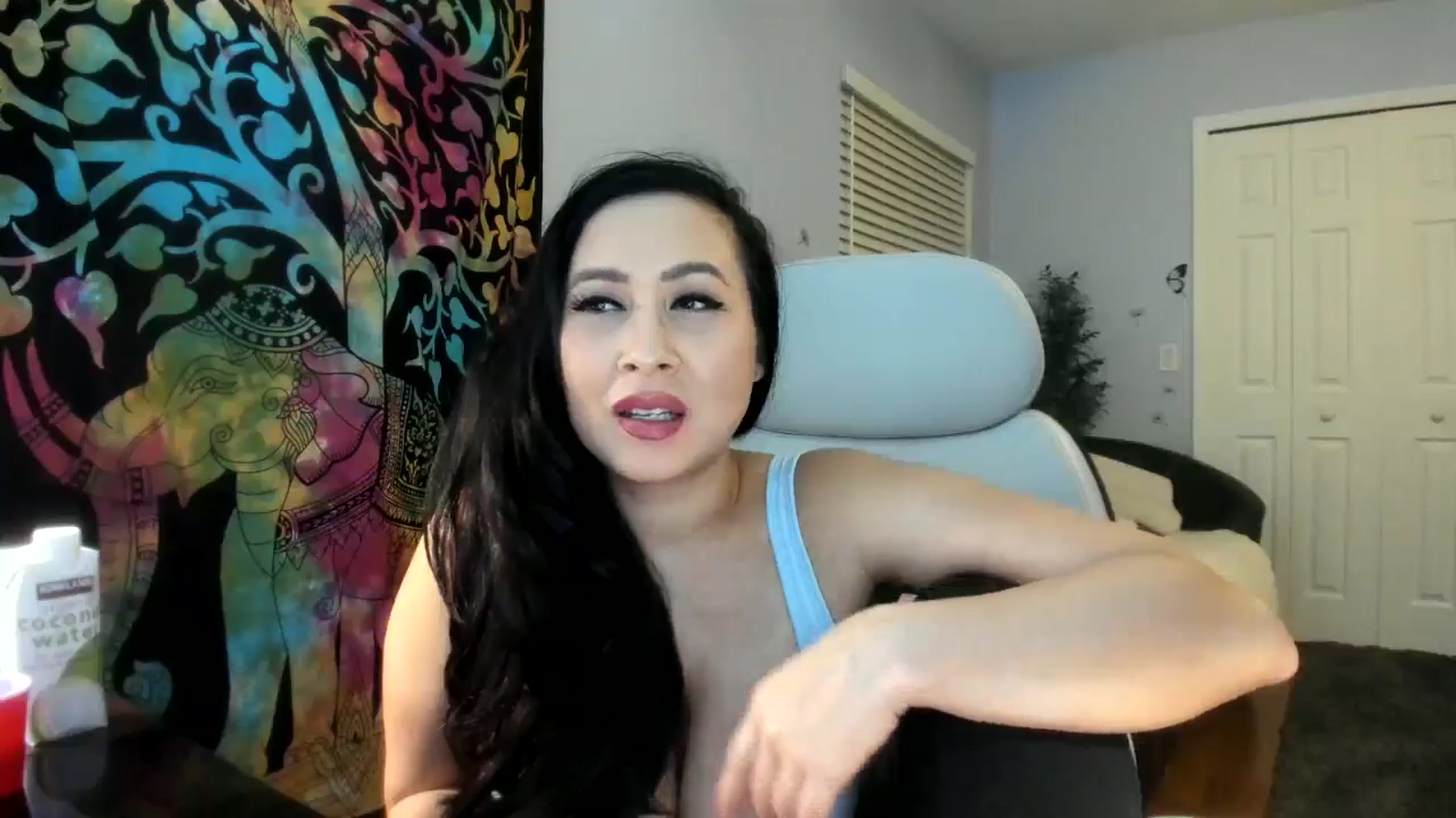 Gallery image thumbnail from Downloads's myfreecams stream on, 01/19/2025, 08:46 image 7 of 20