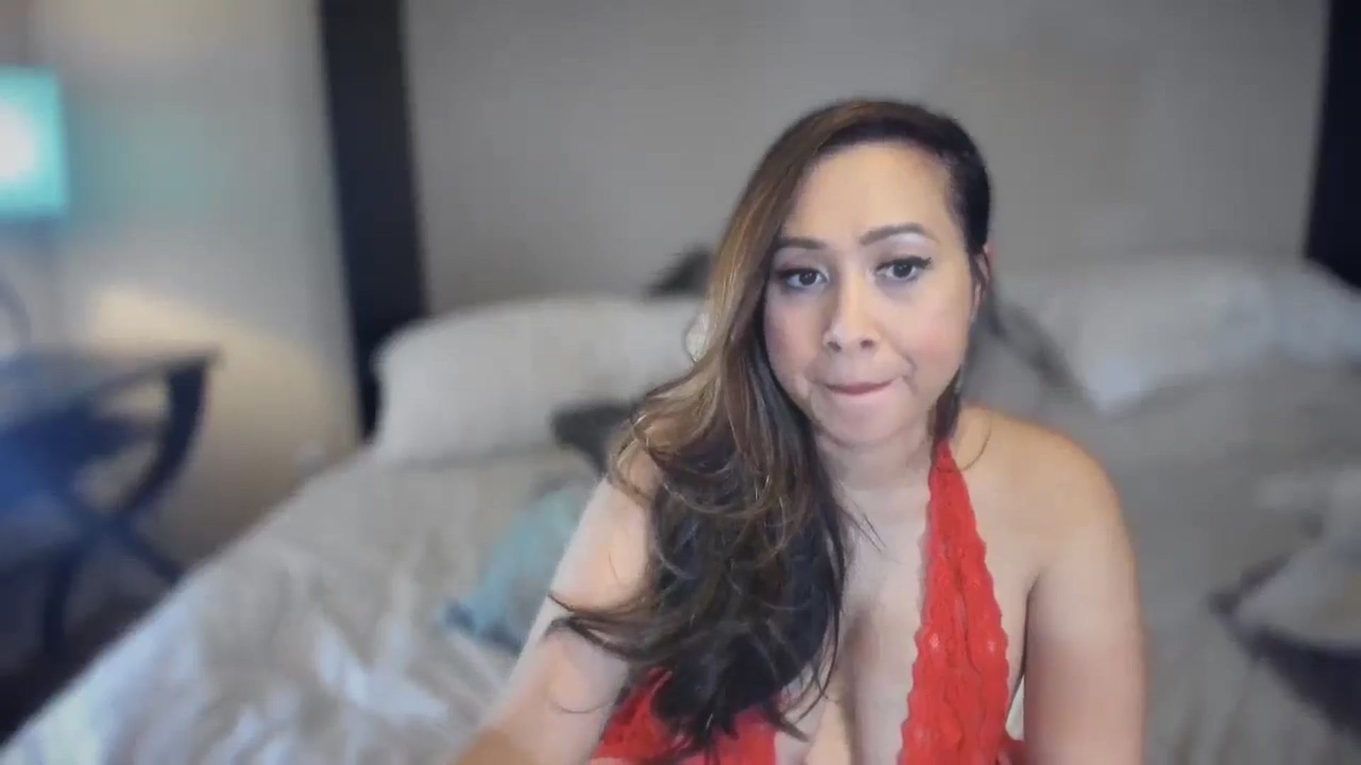 Gallery image thumbnail from Downloads's myfreecams stream on, 02/06/2025, 07:06 image 18 of 20