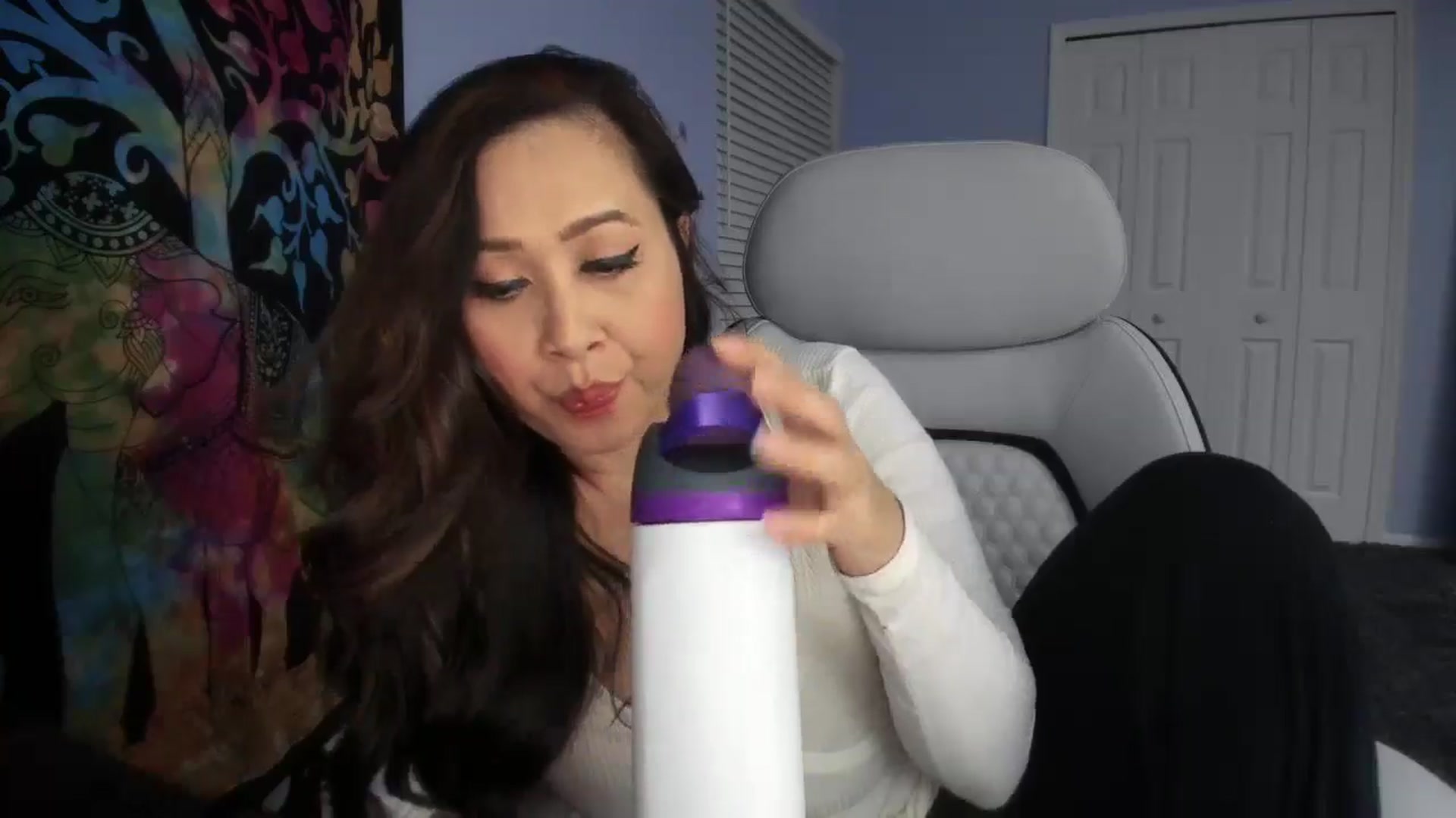 Gallery image thumbnail from Downloads's myfreecams stream on, 02/08/2025, 08:20 image 16 of 20