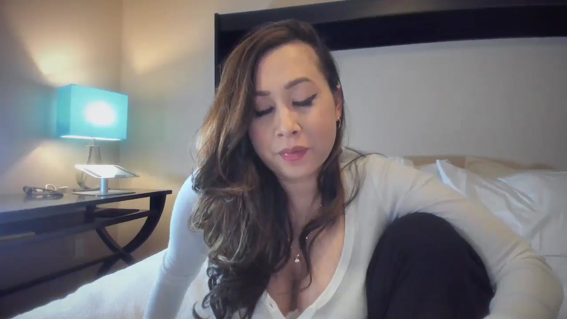 Gallery image thumbnail from Downloads's myfreecams stream on, 03/27/2025, 07:25 image 15 of 20