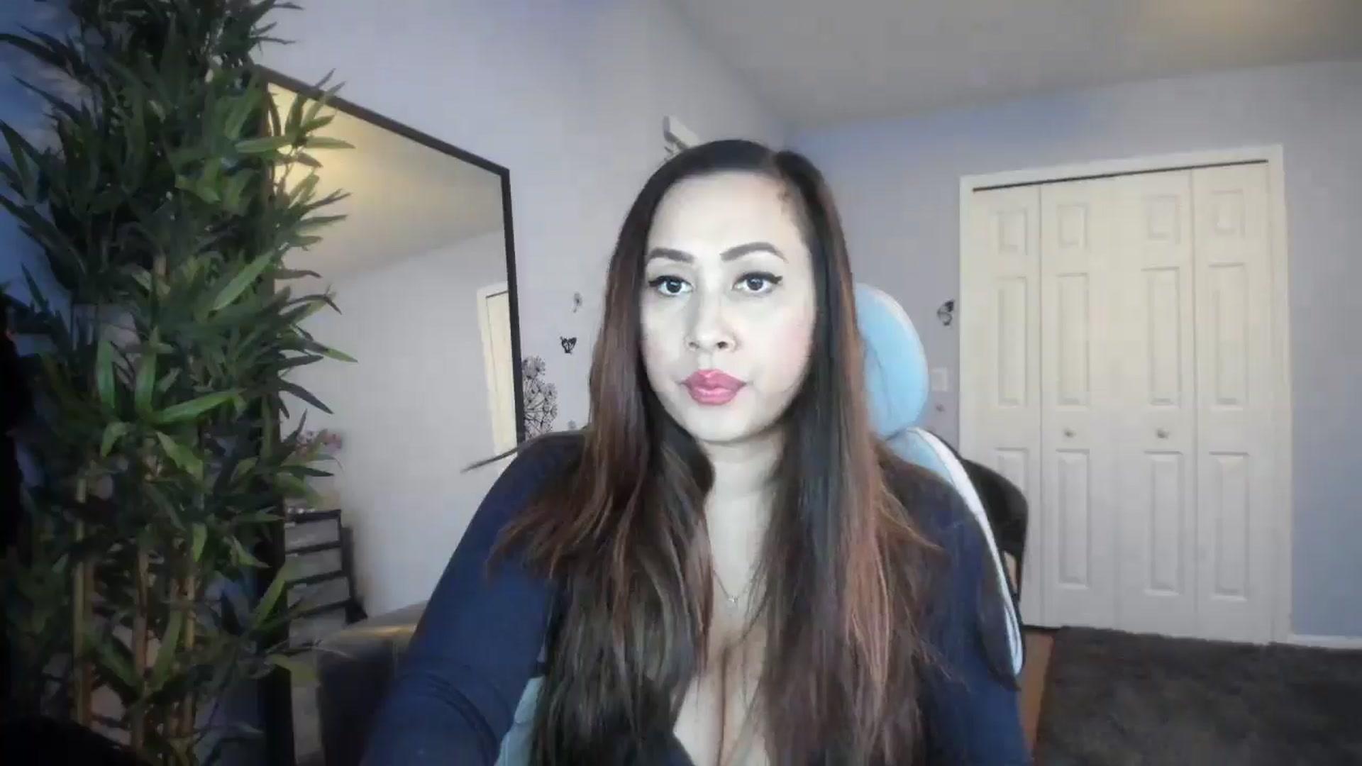 Gallery image thumbnail from Downloads's myfreecams stream on, 06/27/2025, 06:15 image 8 of 20