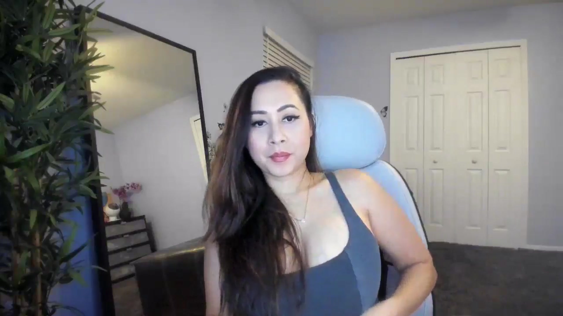 Gallery image thumbnail from Downloads's myfreecams stream on, 07/16/2025, 06:44 image 4 of 20