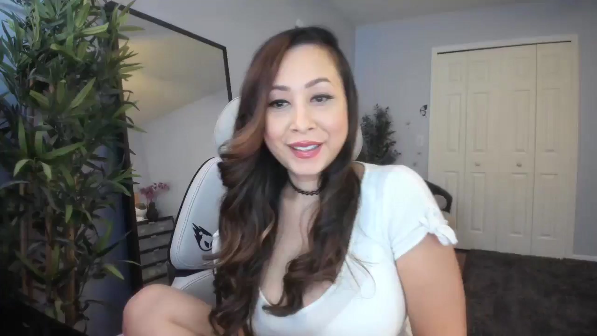 Gallery image thumbnail from Downloads's myfreecams stream on, 07/25/2025, 07:04 image 1 of 20
