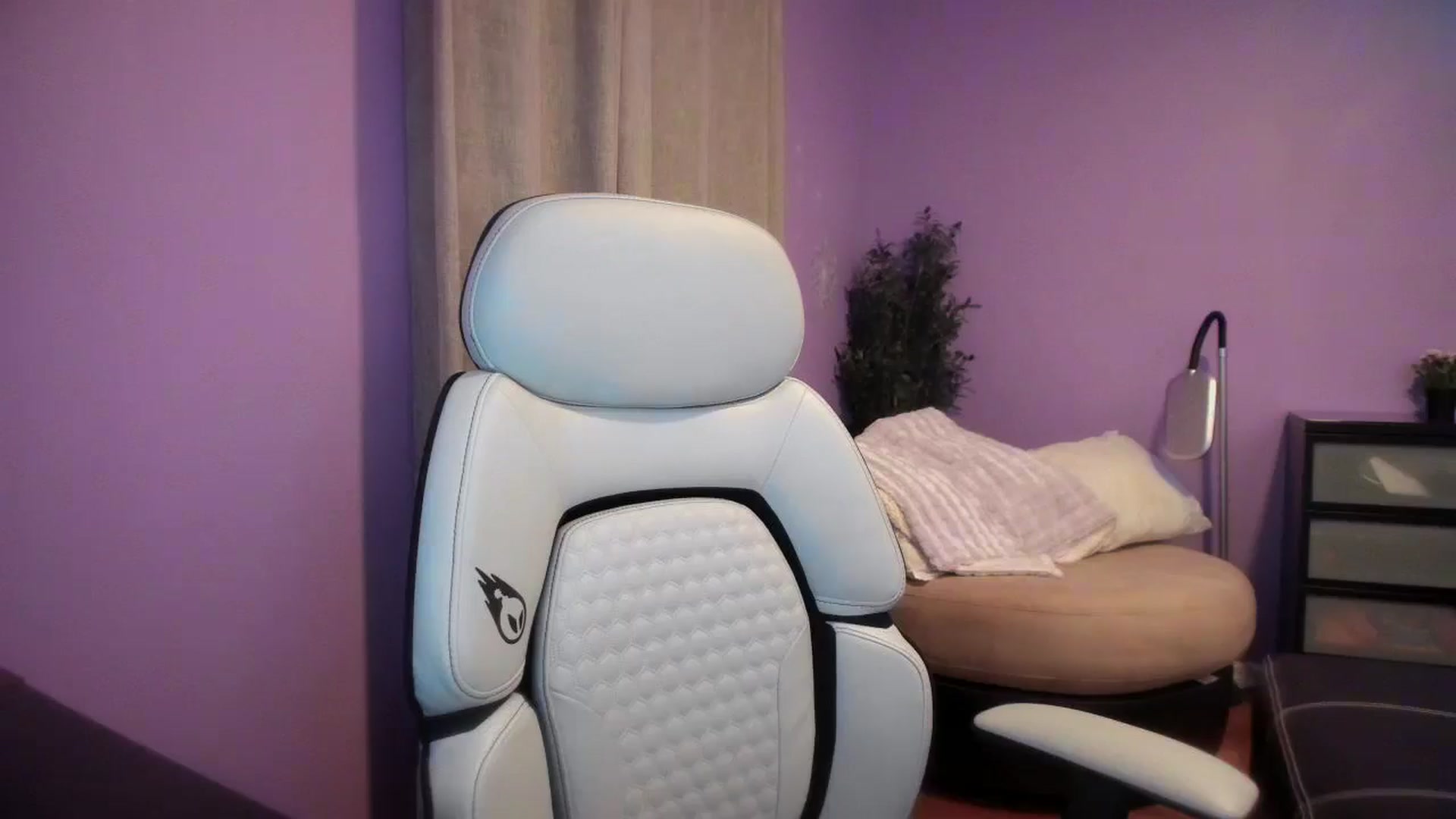 Gallery image thumbnail from Downloads's myfreecams stream on, 09/11/2025, 05:06 image 20 of 20