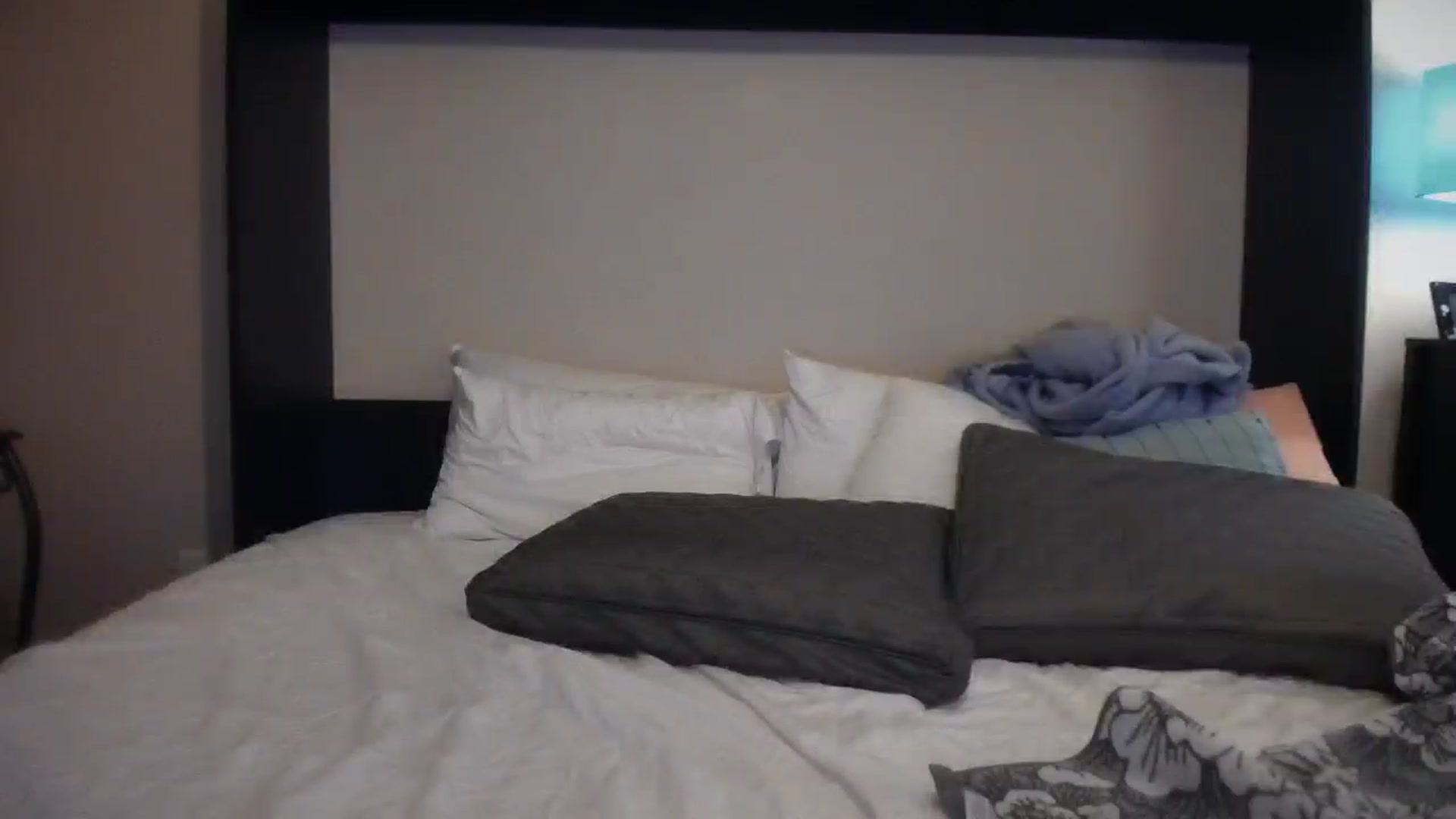 Gallery image thumbnail from Downloads's myfreecams stream on, 09/18/2025, 07:19 image 20 of 20