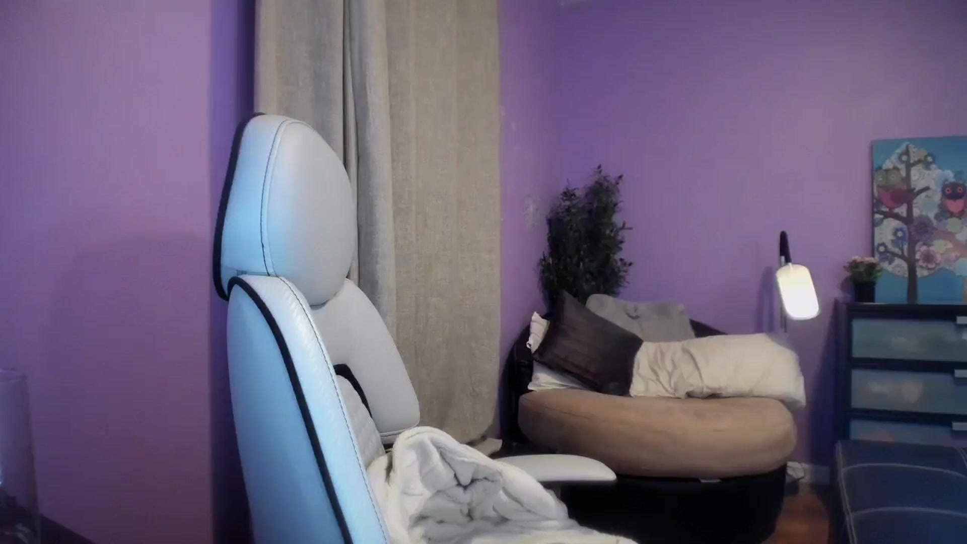 Gallery image thumbnail from Downloads's myfreecams stream on, 09/25/2025, 06:38 image 17 of 20
