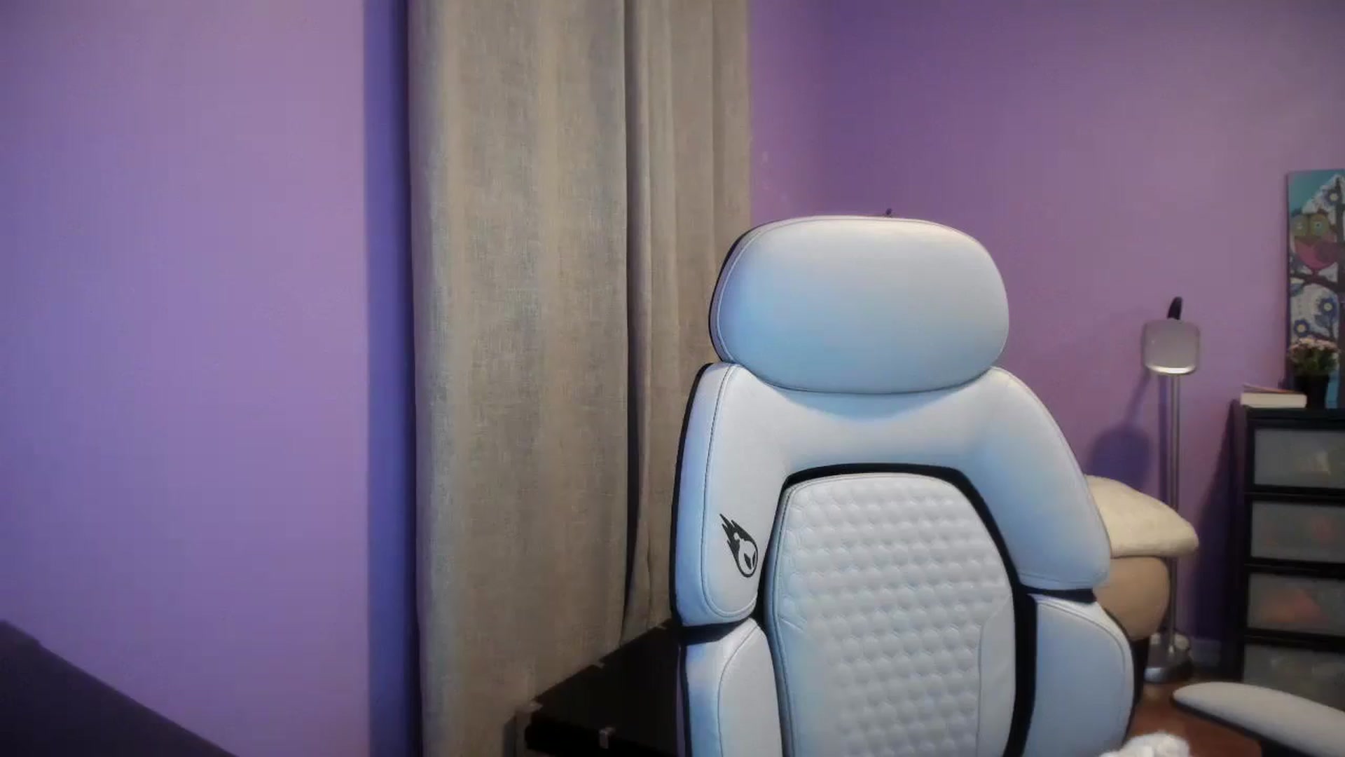 Gallery image thumbnail from Downloads's myfreecams stream on, 10/22/2025, 07:46 image 10 of 20