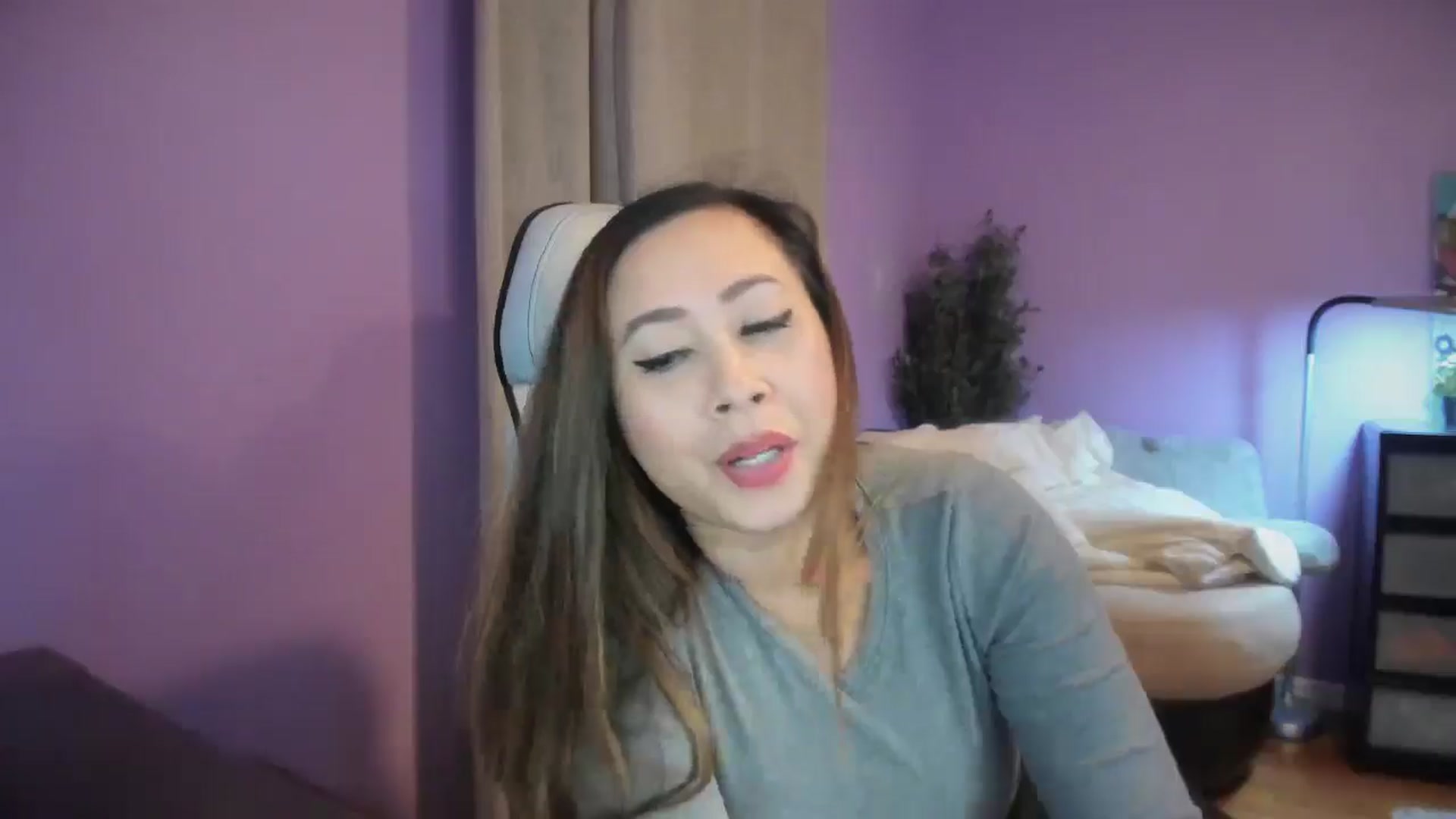 Gallery image thumbnail from Downloads's myfreecams stream on, 10/29/2025, 05:32 image 17 of 20