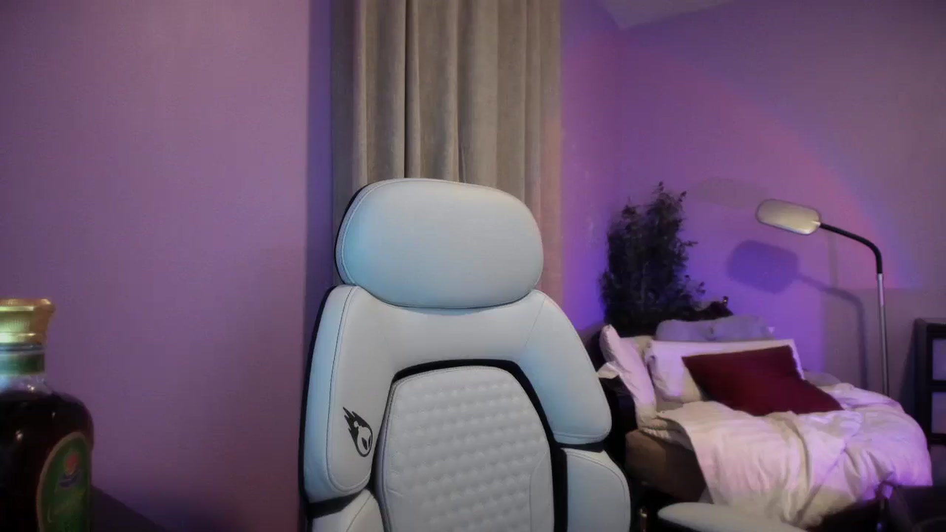 Gallery image thumbnail from Downloads's myfreecams stream on, 01/01/2026, 05:34 image 9 of 20