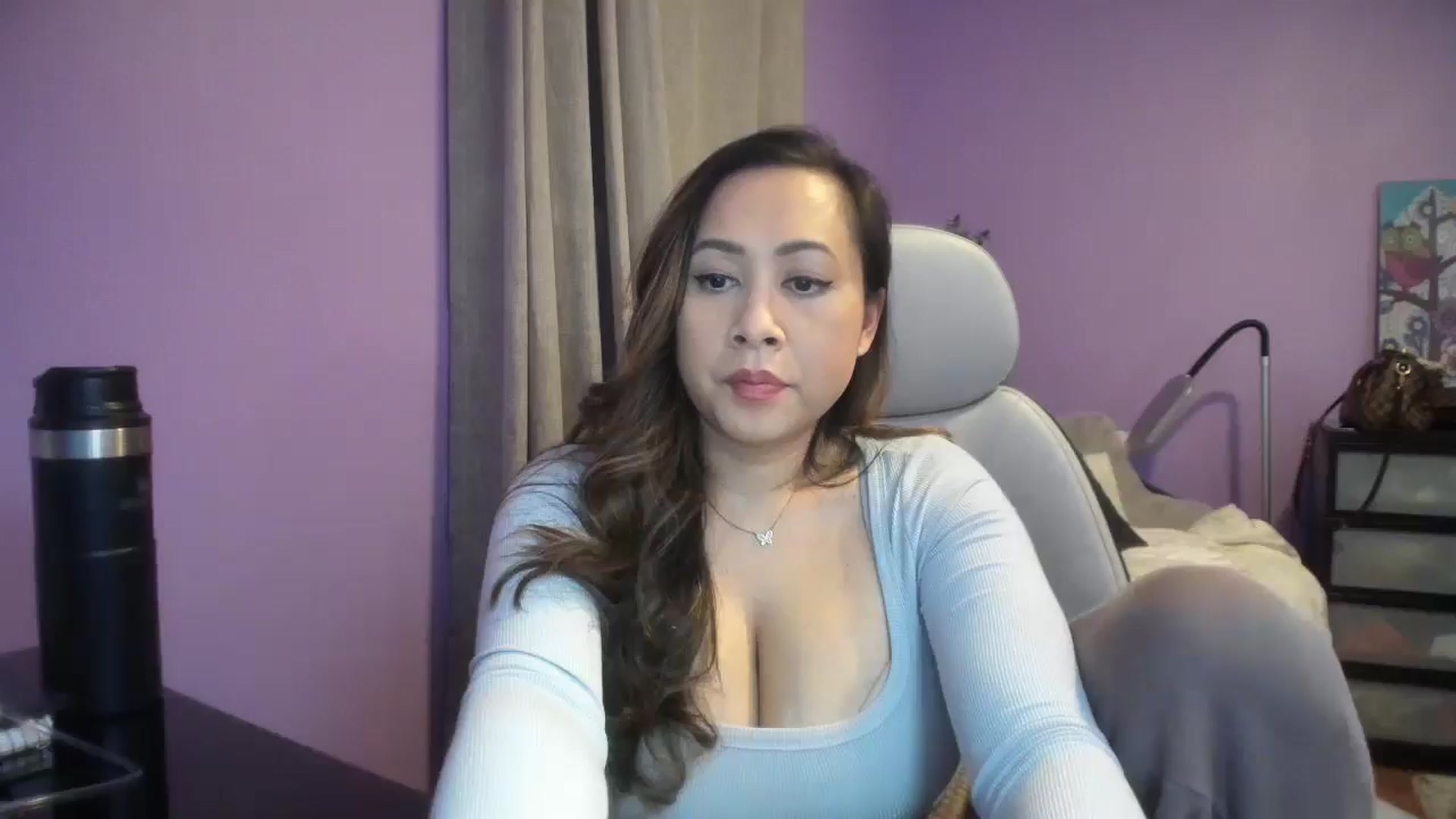 Gallery image thumbnail from Downloads's myfreecams stream on, 01/08/2026, 05:48 image 18 of 20