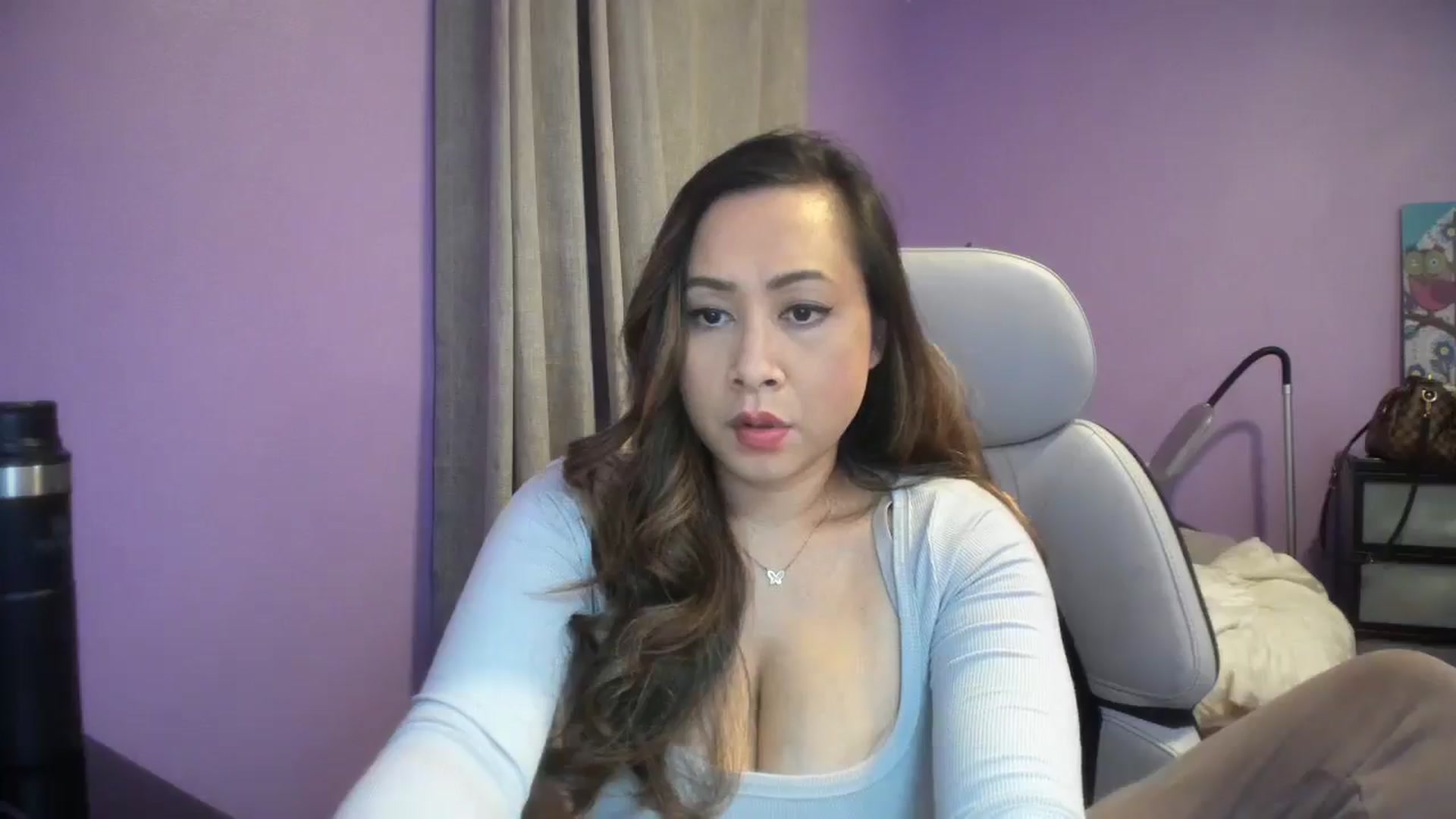 Gallery image thumbnail from Downloads's myfreecams stream on, 01/08/2026, 05:48 image 10 of 20