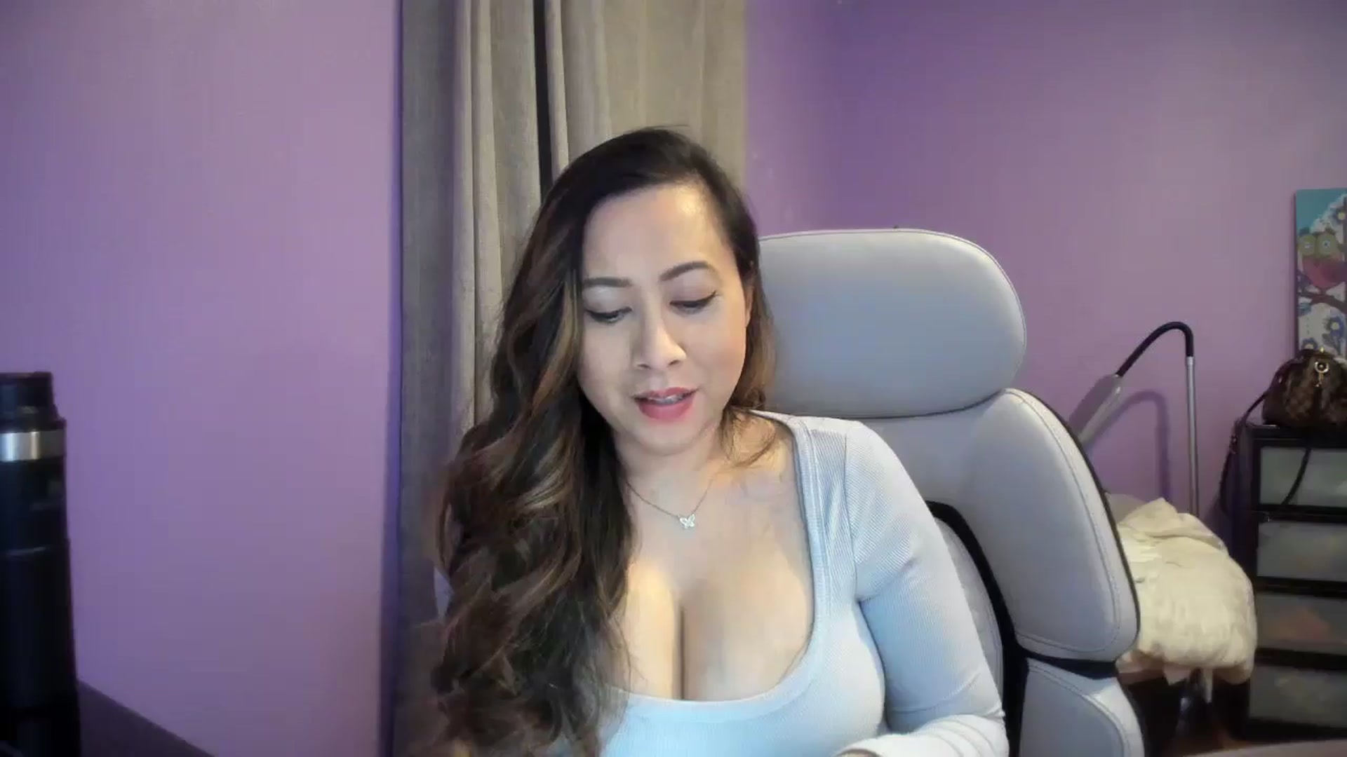 Gallery image thumbnail from Downloads's myfreecams stream on, 01/08/2026, 05:48 image 6 of 20
