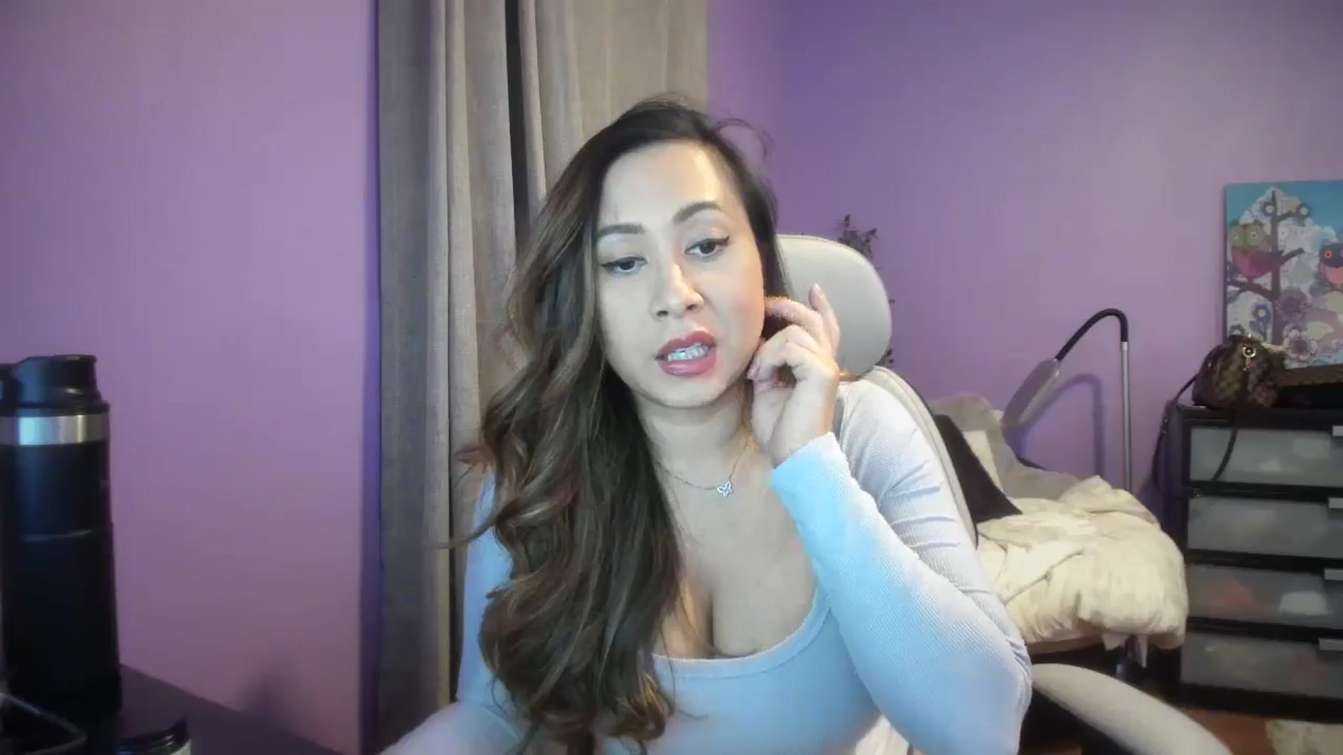 Gallery image thumbnail from Downloads's myfreecams stream on, 01/08/2026, 07:29 image 17 of 20