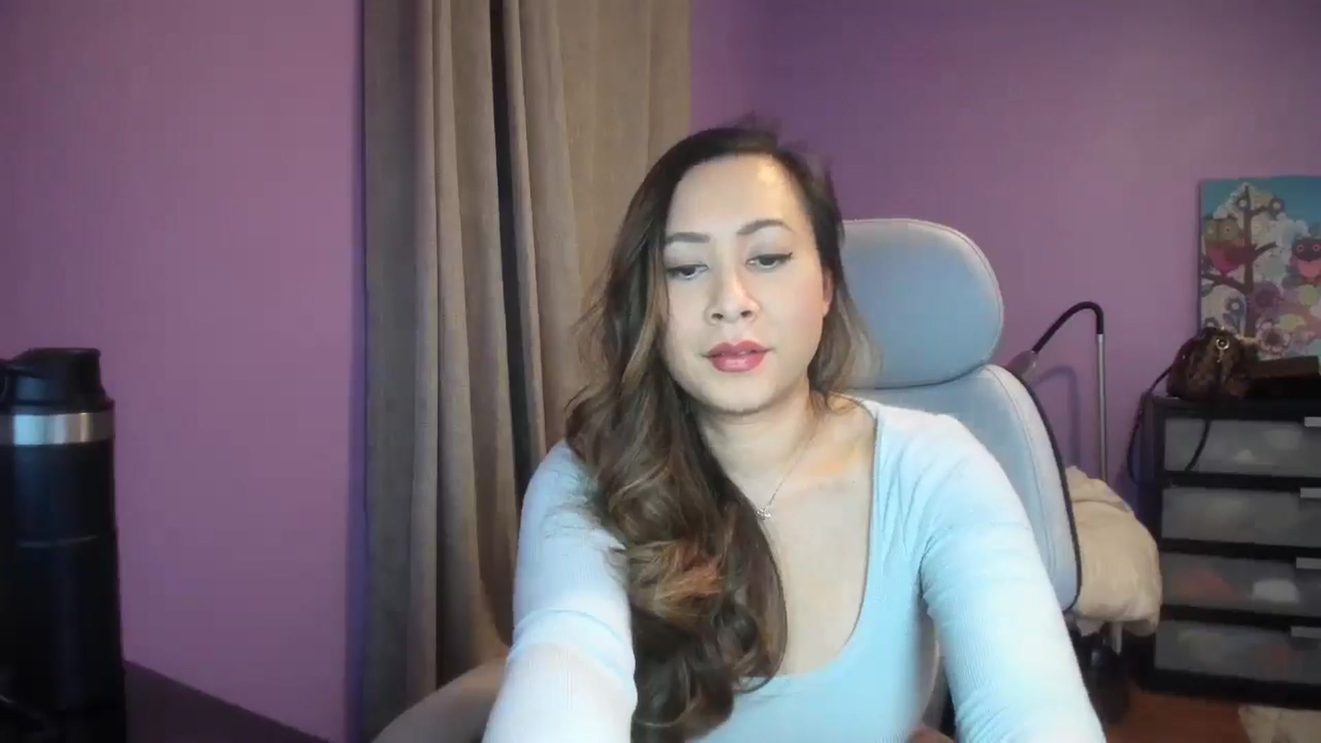 Gallery image thumbnail from Downloads's myfreecams stream on, 01/08/2026, 07:29 image 14 of 20