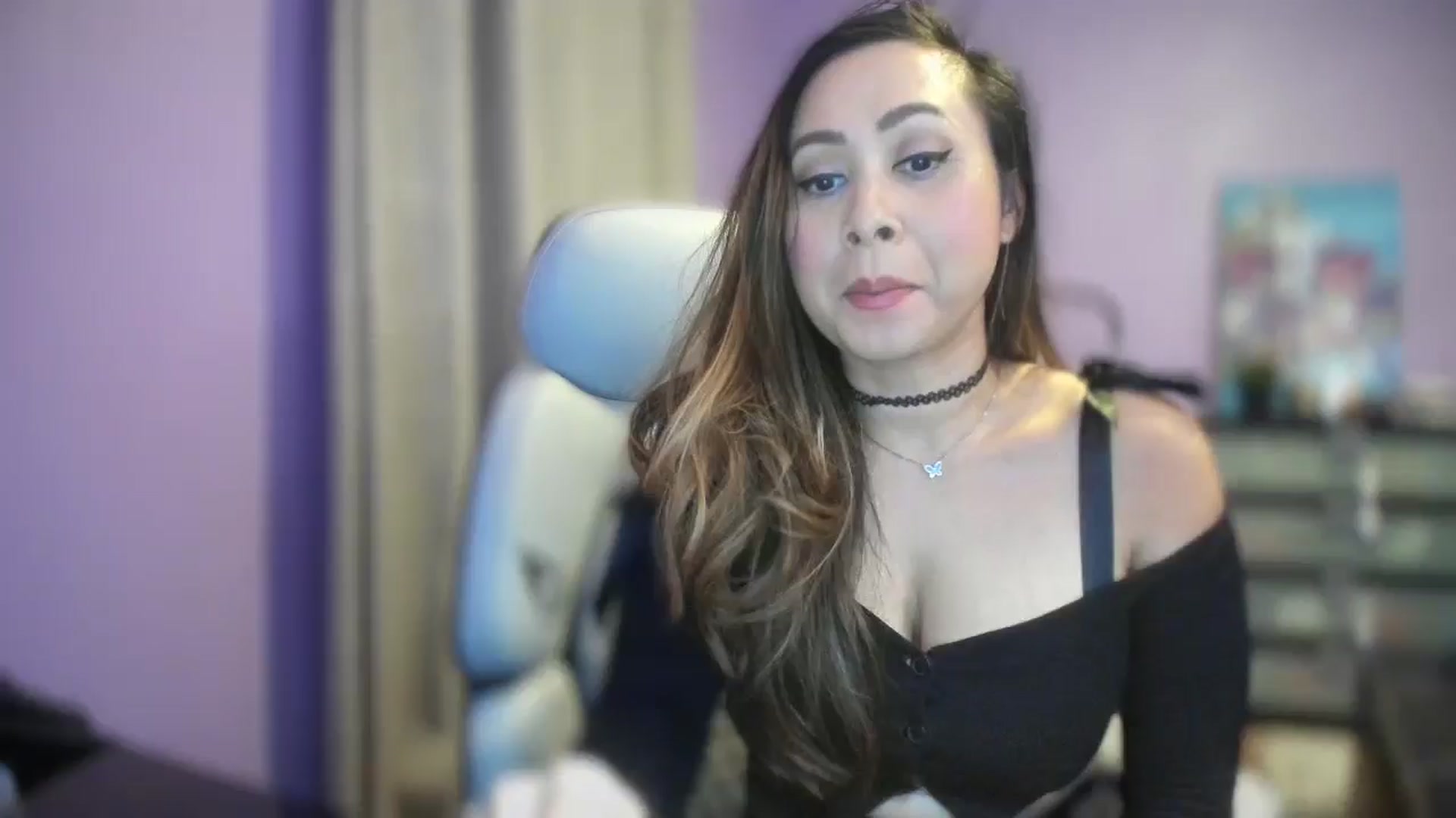 Gallery image thumbnail from Downloads's myfreecams stream on, 01/14/2026, 07:17 image 19 of 20