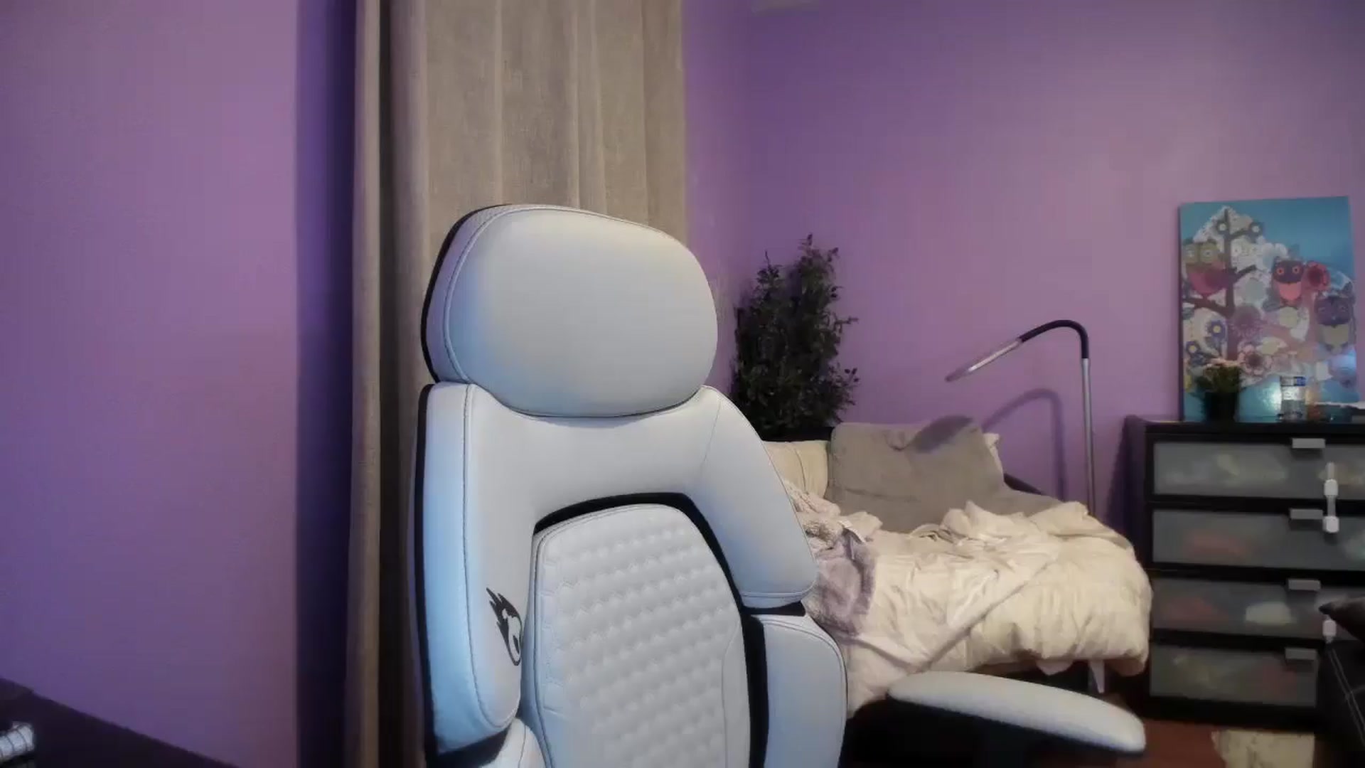 Gallery image thumbnail from Downloads's myfreecams stream on, 01/16/2026, 06:31 image 18 of 20