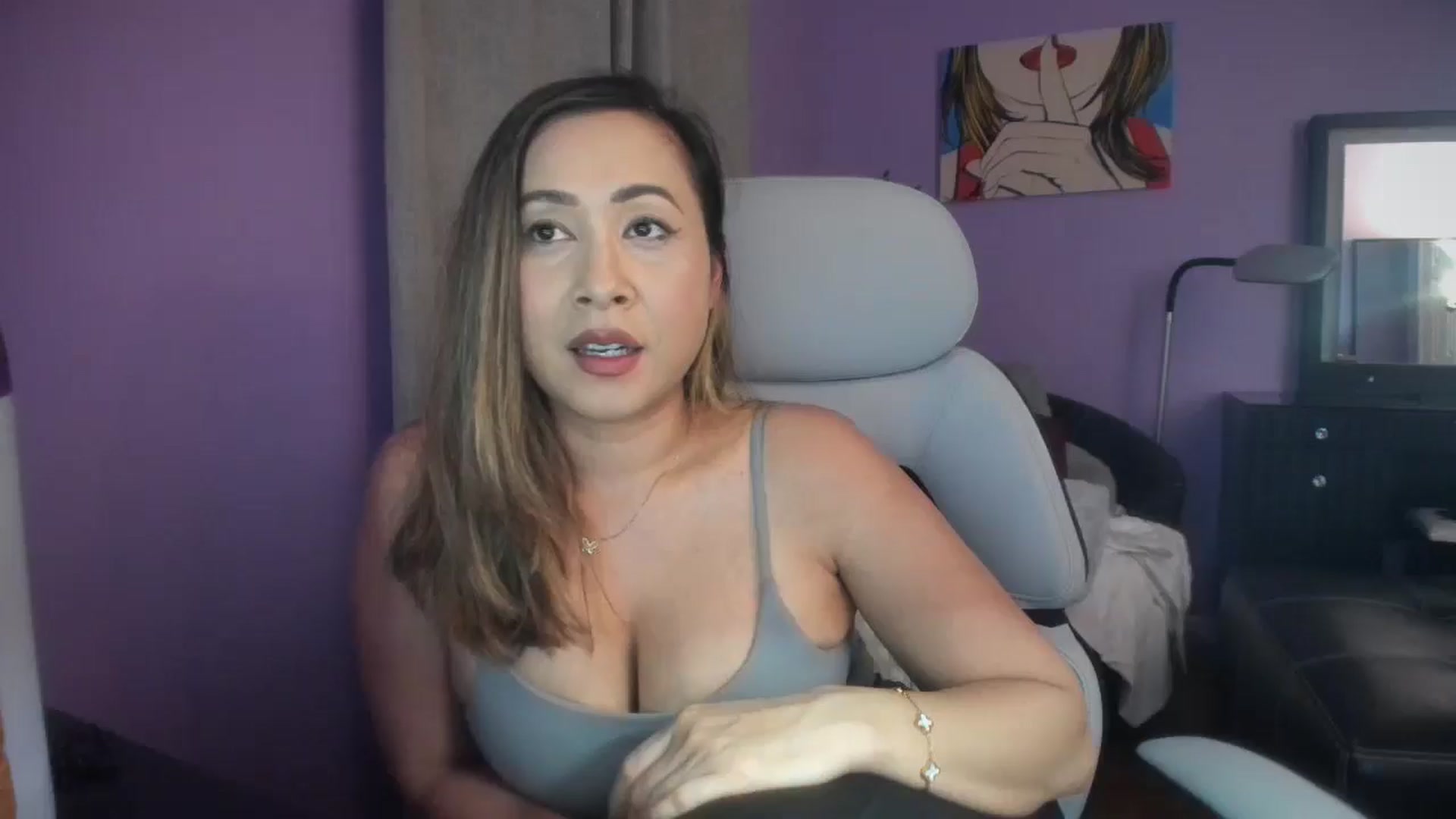 Gallery image thumbnail from Downloads's myfreecams stream on, 04/02/2026, 07:24 image 1 of 20
