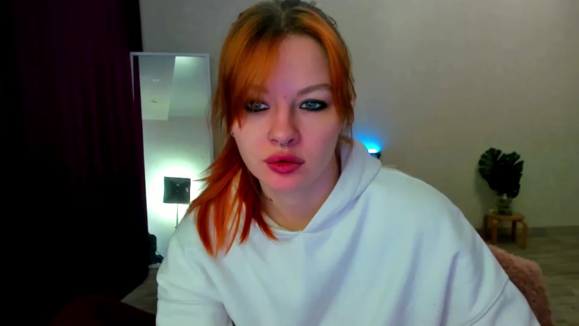 Gallery image thumbnail from DrGloria's myfreecams stream on, 11/20/2025, 13:21 image 1 of 20