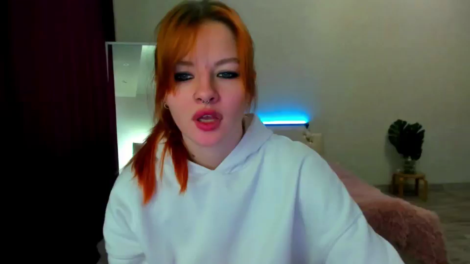 Gallery image thumbnail from DrGloria's myfreecams stream on, 11/20/2025, 13:21 image 7 of 20