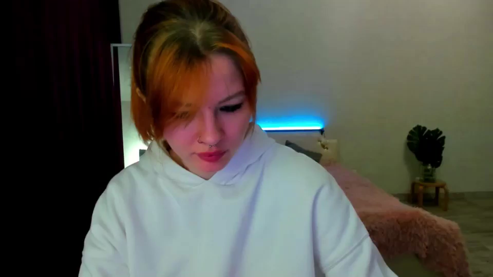 Gallery image thumbnail from DrGloria's myfreecams stream on, 11/20/2025, 13:21 image 17 of 20