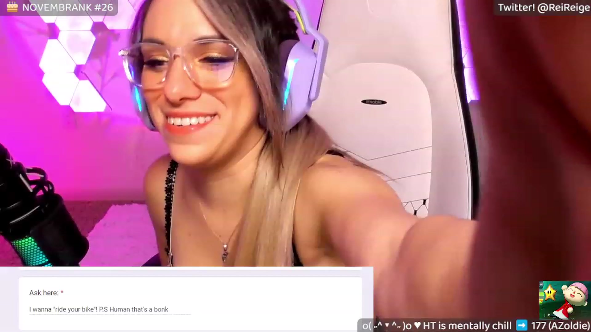 Gallery image thumbnail from DrReige's myfreecams stream on, 11/19/2022, 11:42 image 13 of 20