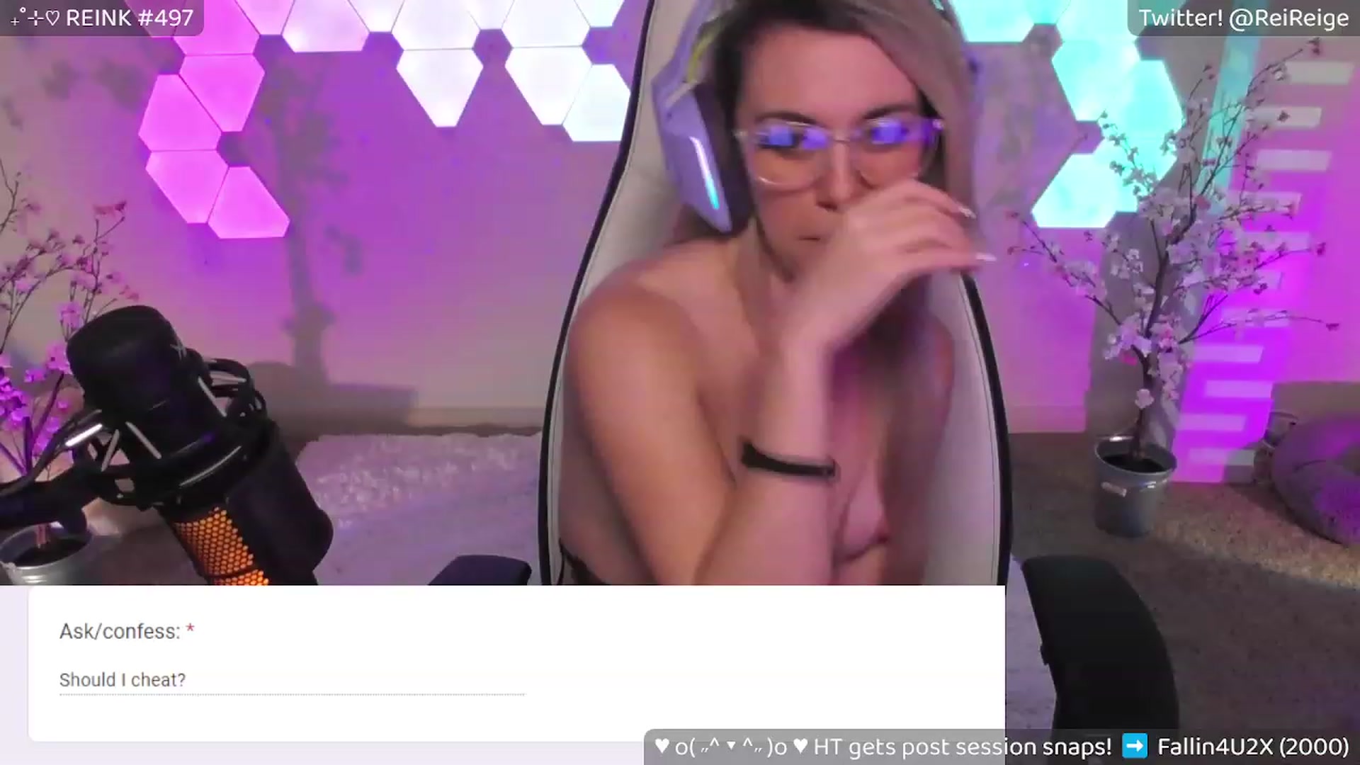 Gallery image thumbnail from DrReige's myfreecams stream on, 05/20/2023, 11:44 image 14 of 20
