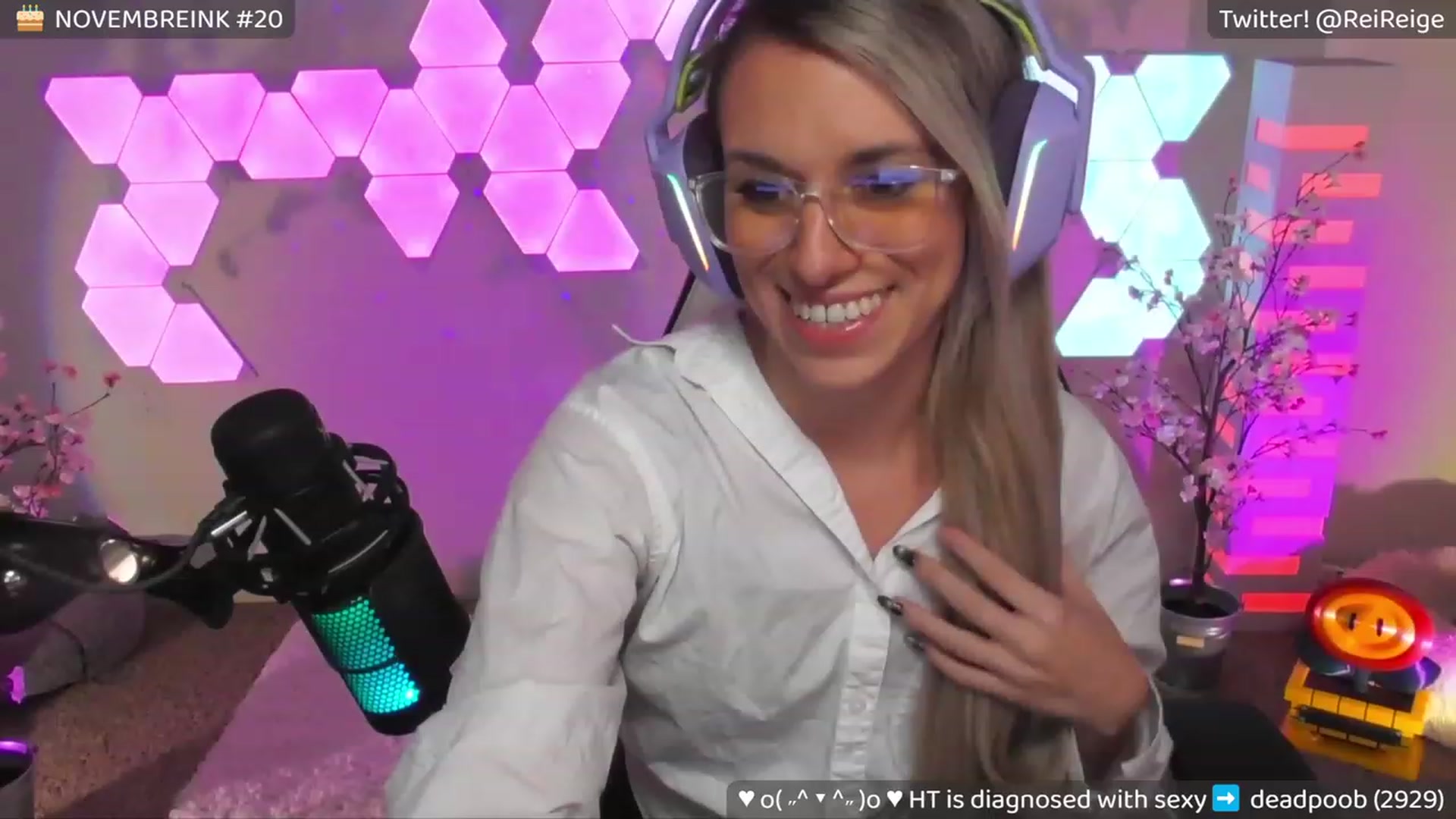 Gallery image thumbnail from DrReige's myfreecams stream on, 11/17/2023, 08:19 image 5 of 20