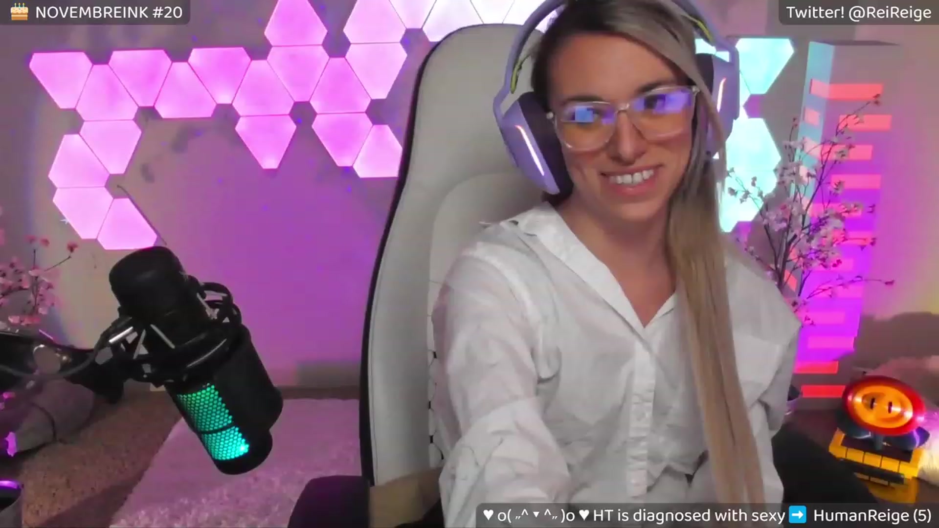Gallery image thumbnail from DrReige's myfreecams stream on, 11/17/2023, 08:19 image 13 of 20