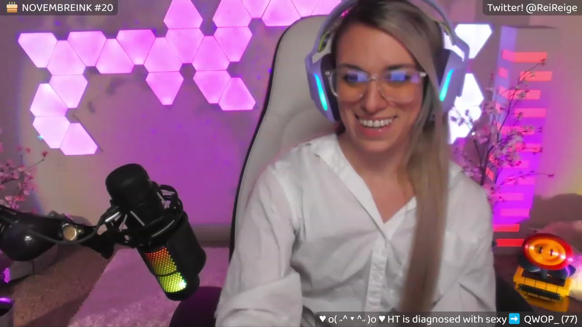 Gallery image thumbnail from DrReige's myfreecams stream on, 11/17/2023, 08:19 image 14 of 20